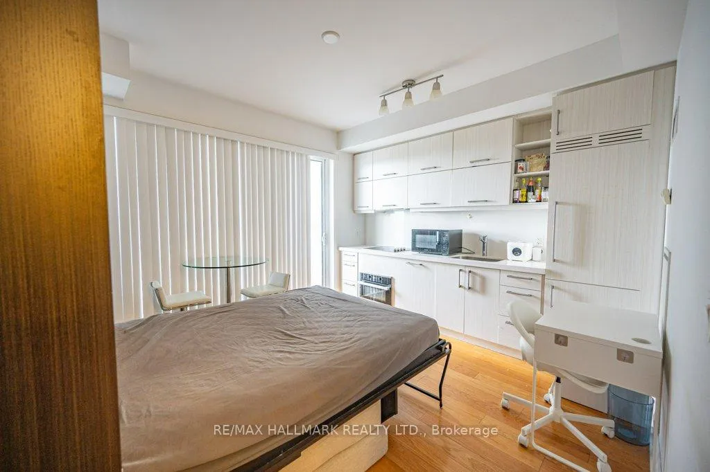 Photo 5 of Unit 1507, 1080 Bay Street, Toronto, Bay Street Corridor — HOMEH