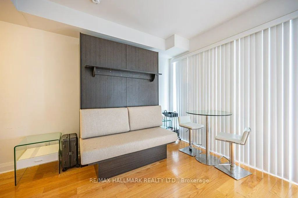 Photo 8 of Unit 1507, 1080 Bay Street, Toronto, Bay Street Corridor — HOMEH