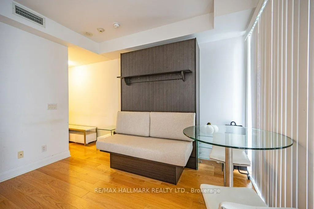 Photo 10 of Unit 1507, 1080 Bay Street, Toronto, Bay Street Corridor — HOMEH