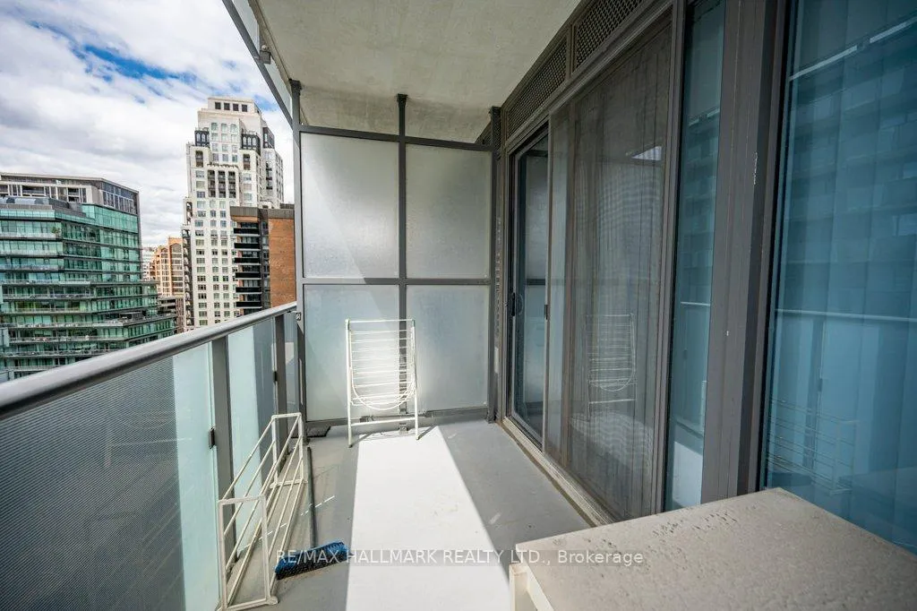 Photo 13 of Unit 1507, 1080 Bay Street, Toronto, Bay Street Corridor — HOMEH