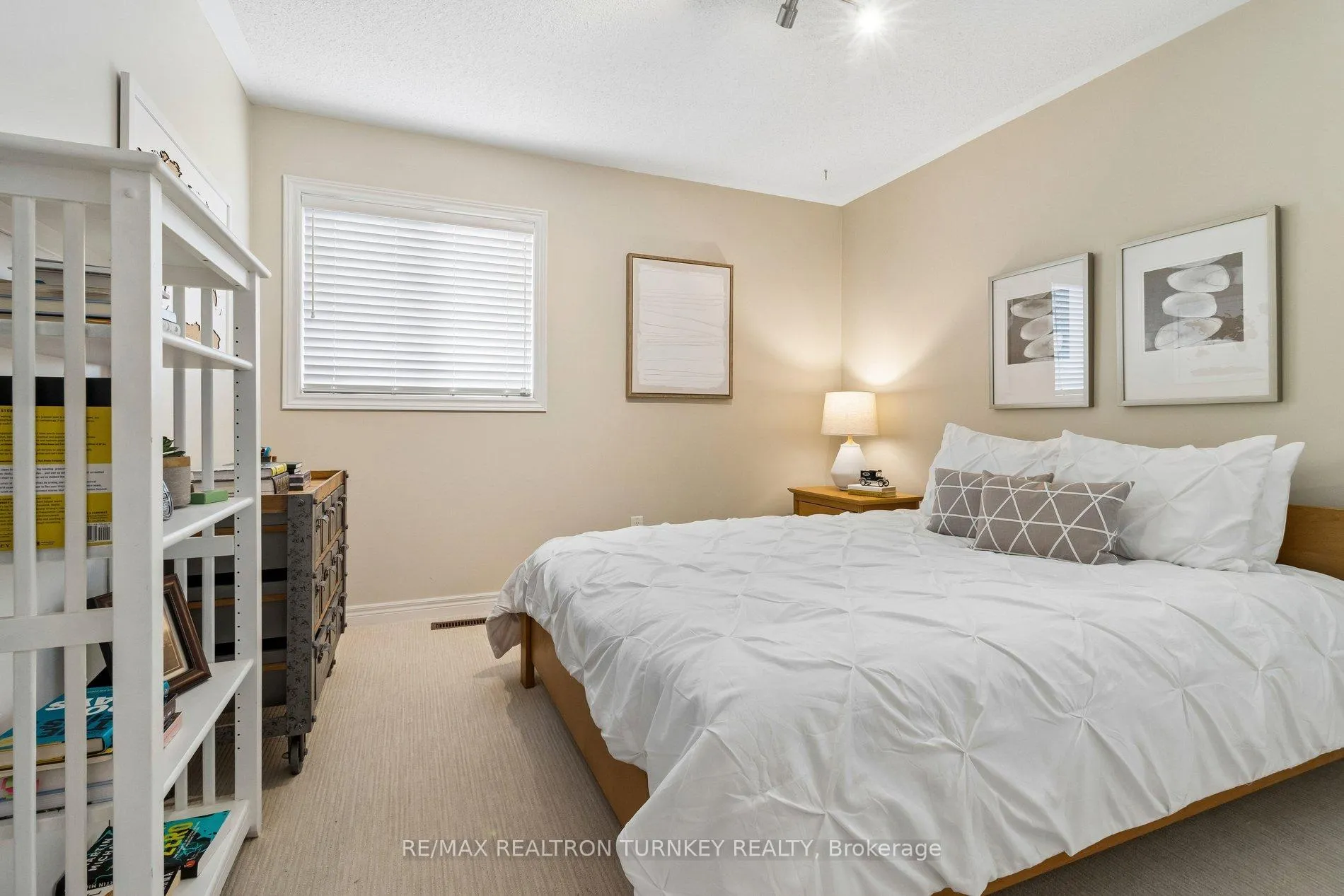 Photo 19 of 778 Quantra Crescent, Newmarket, Stonehaven-Wyndham — HOMEH