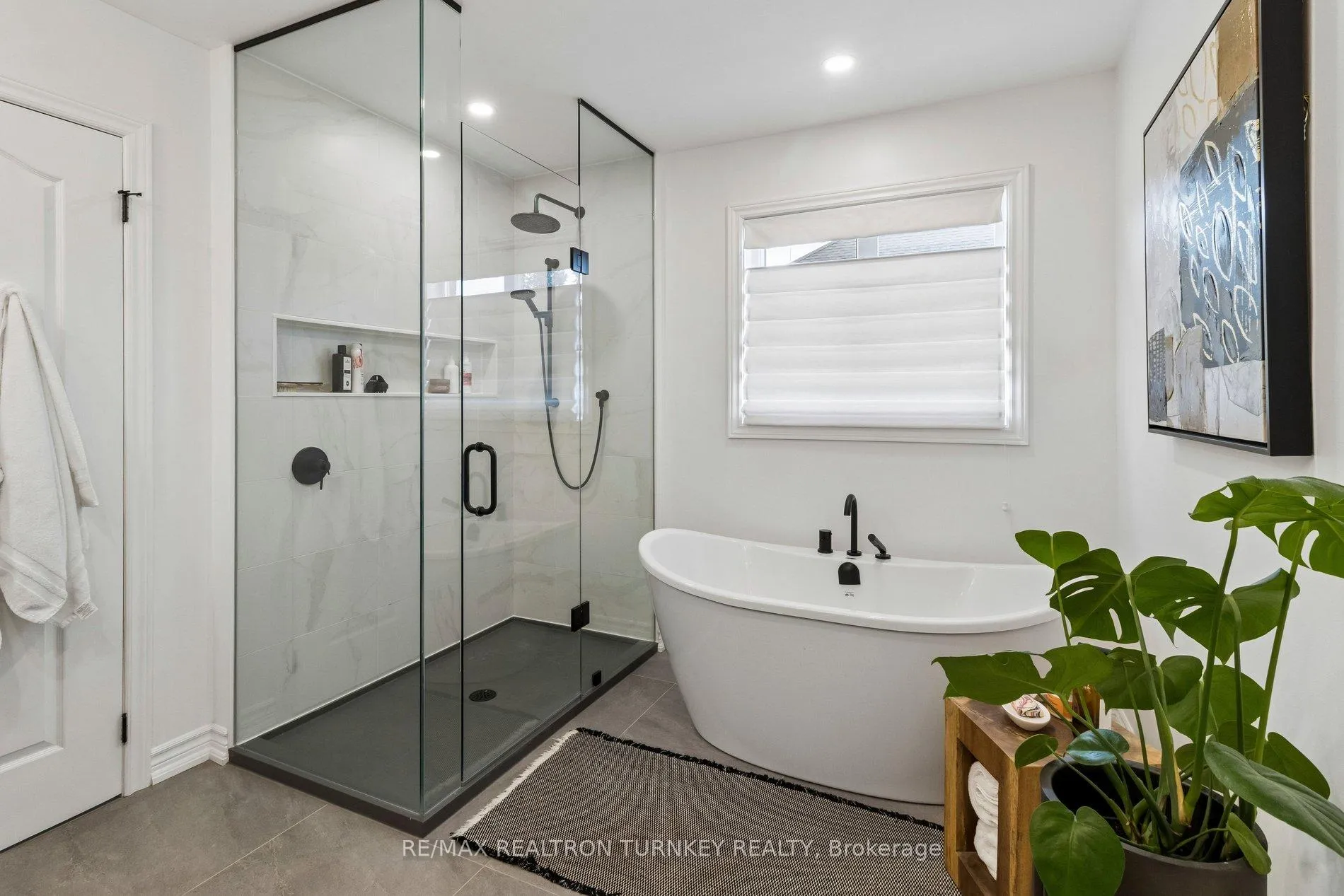 Photo 24 of 778 Quantra Crescent, Newmarket, Stonehaven-Wyndham — HOMEH