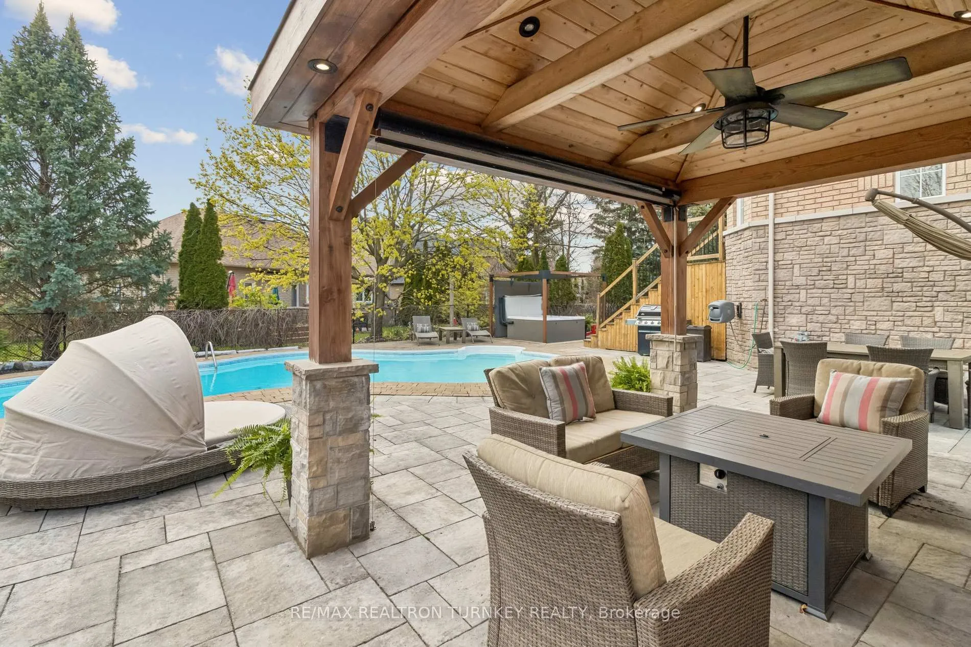 Photo 43 of 778 Quantra Crescent, Newmarket, Stonehaven-Wyndham — HOMEH