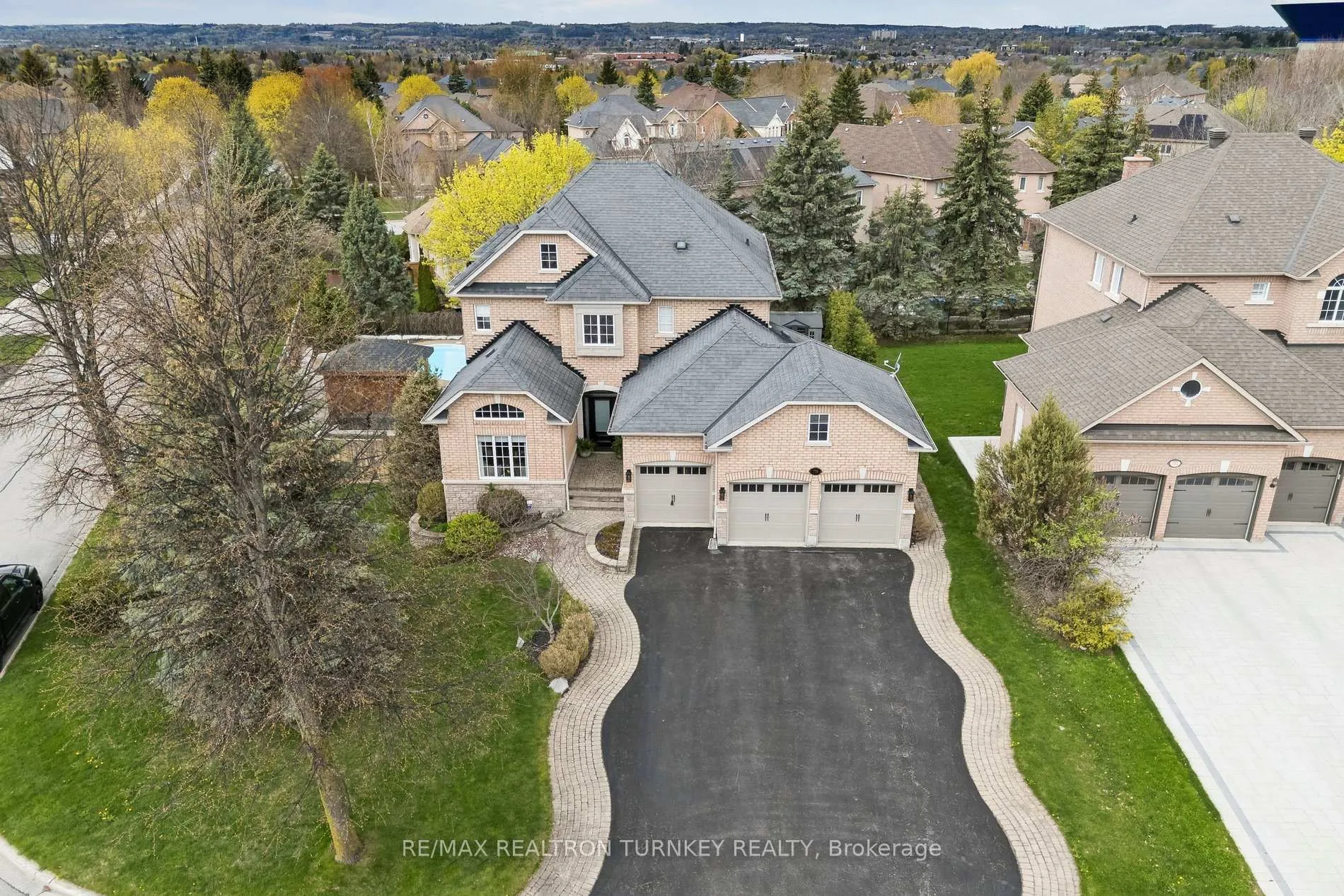 Photo 45 of 778 Quantra Crescent, Newmarket, Stonehaven-Wyndham — HOMEH