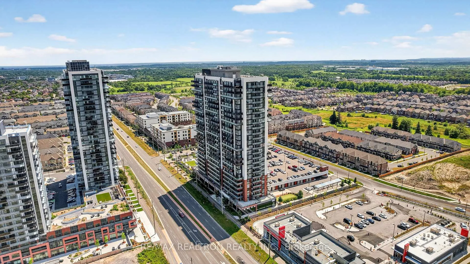 Photo 5 of Unit 1212, 2550 Simcoe Street N, Oshawa, Windfields — HOMEH