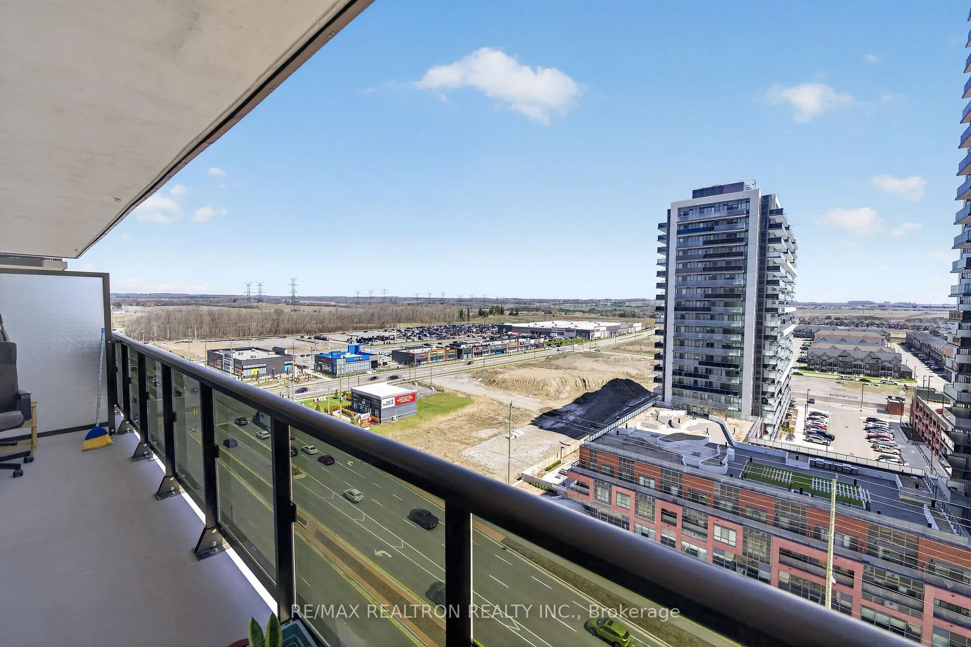 Photo 21 of Unit 1212, 2550 Simcoe Street N, Oshawa, Windfields — HOMEH