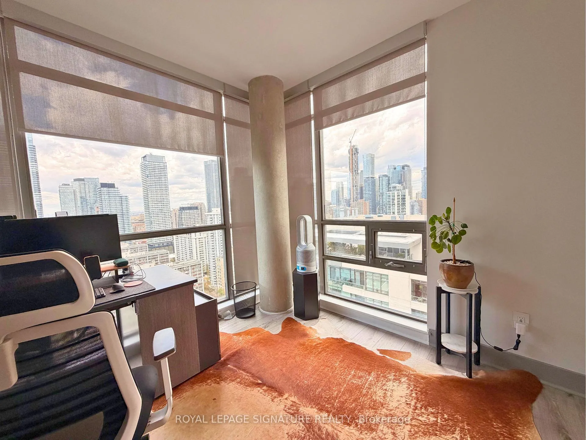 Photo 18 of Unit PH5, 281 Mutual Street, Toronto, Church-Yonge Corridor — HOMEH