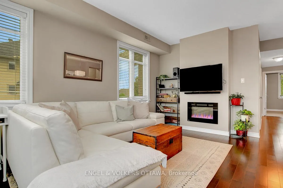 Photo 11 of Unit E, 188 Hornchurch Lane E, Ottawa, Barrhaven - Longfields — HOMEH