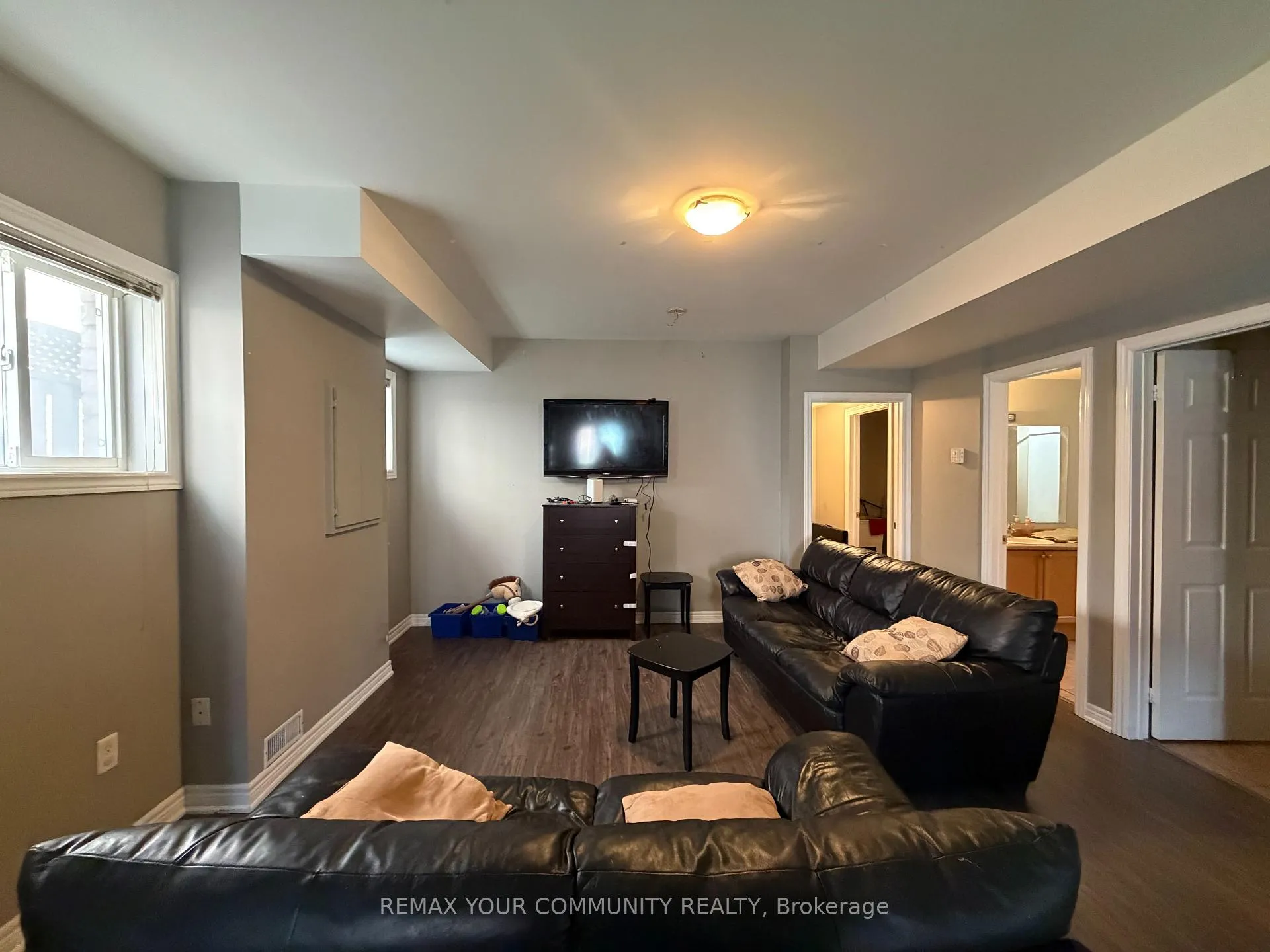 Photo 4 of 67 Guery Crescent, Vaughan, East Woodbridge — HOMEH