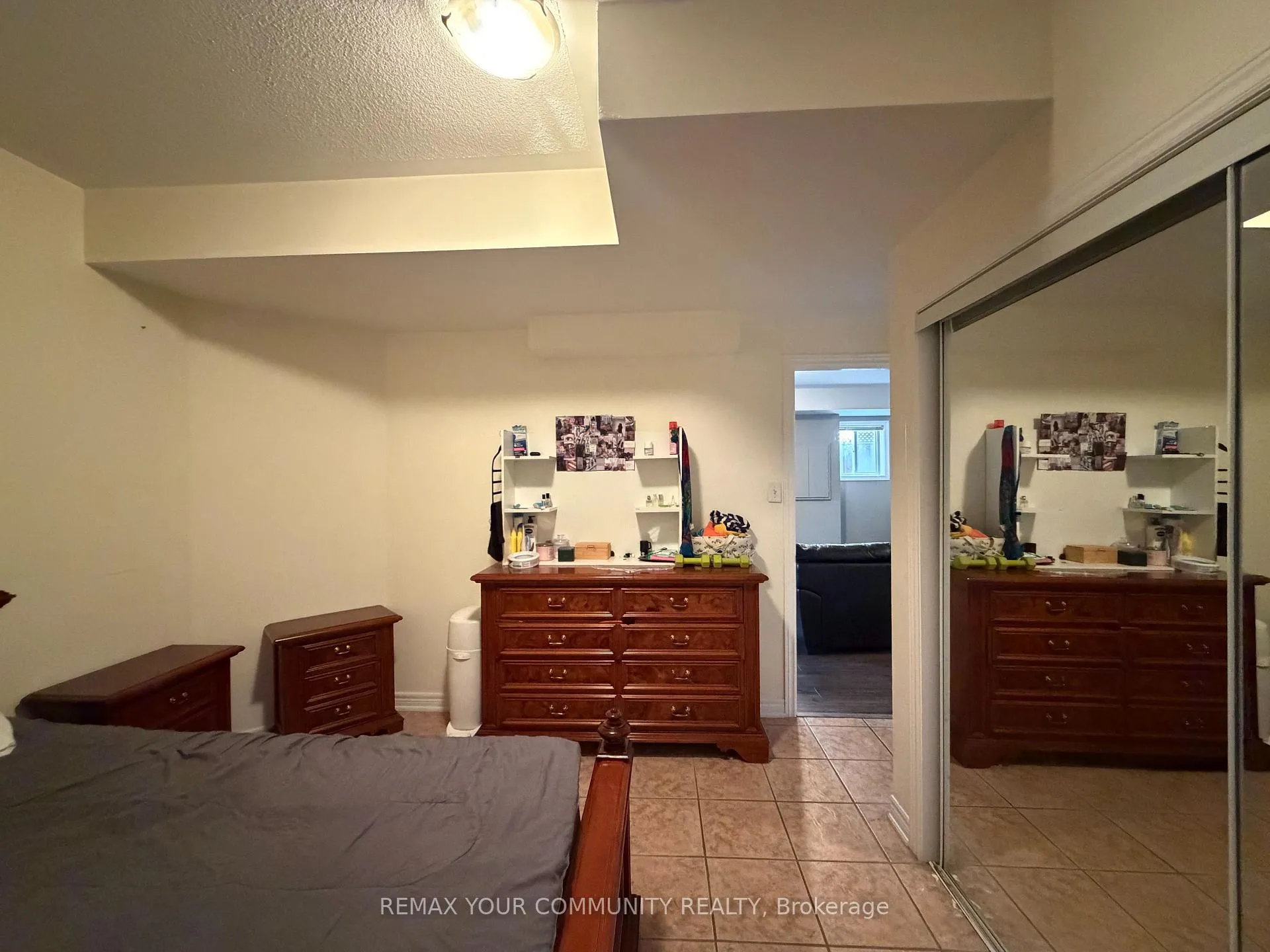 Photo 7 of 67 Guery Crescent, Vaughan, East Woodbridge — HOMEH