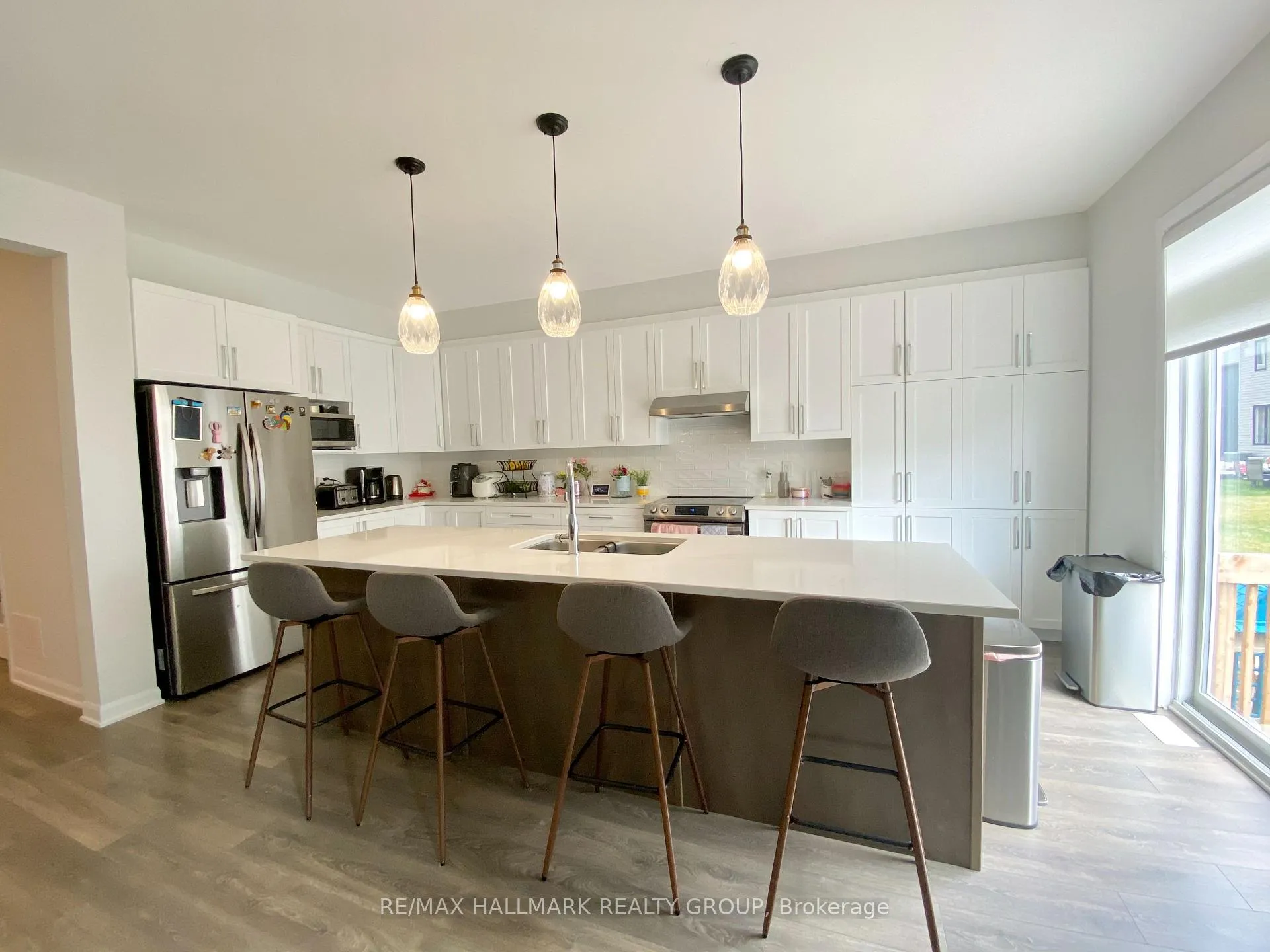Photo 6 of 46 Eramosa Crescent, Ottawa, Kanata - Kanata Lakes/Heritage Hills — HOMEH