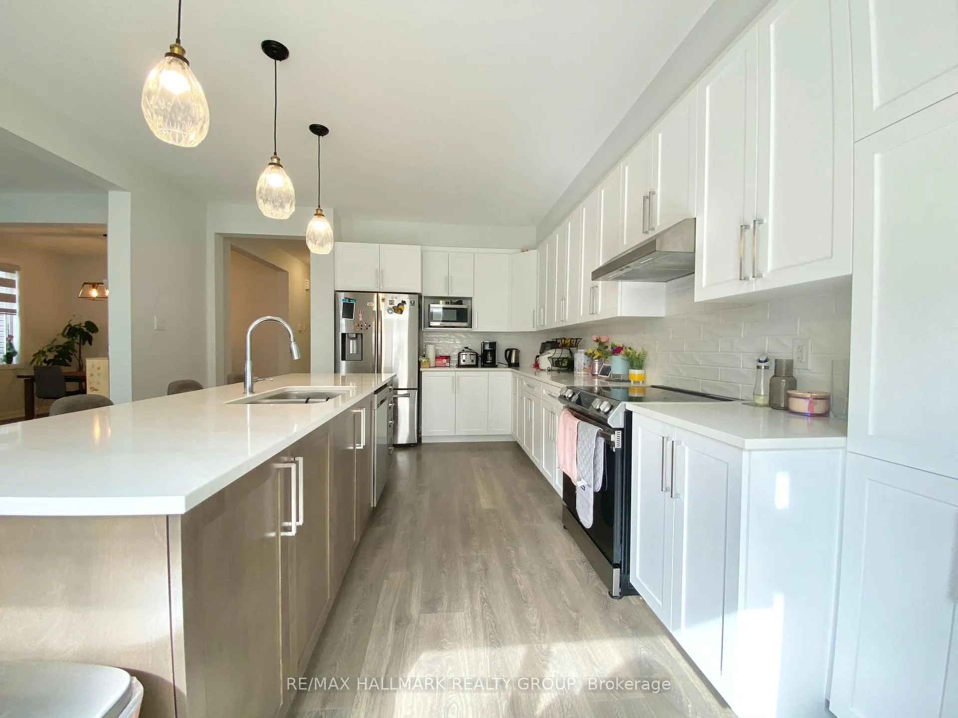 Photo 8 of 46 Eramosa Crescent, Ottawa, Kanata - Kanata Lakes/Heritage Hills — HOMEH