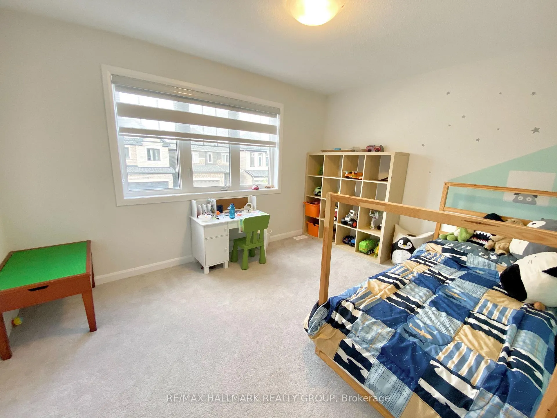 Photo 18 of 46 Eramosa Crescent, Ottawa, Kanata - Kanata Lakes/Heritage Hills — HOMEH
