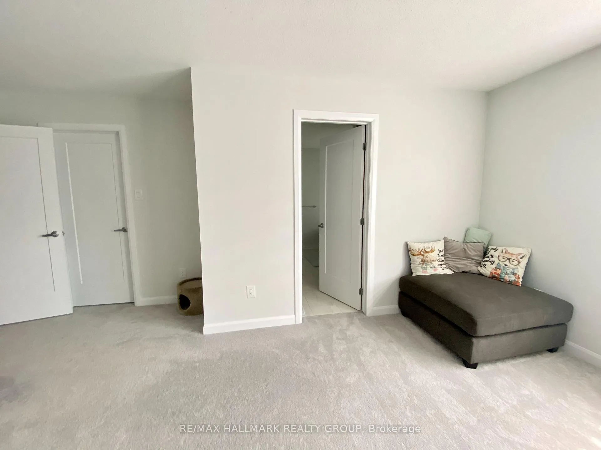 Photo 23 of 46 Eramosa Crescent, Ottawa, Kanata - Kanata Lakes/Heritage Hills — HOMEH