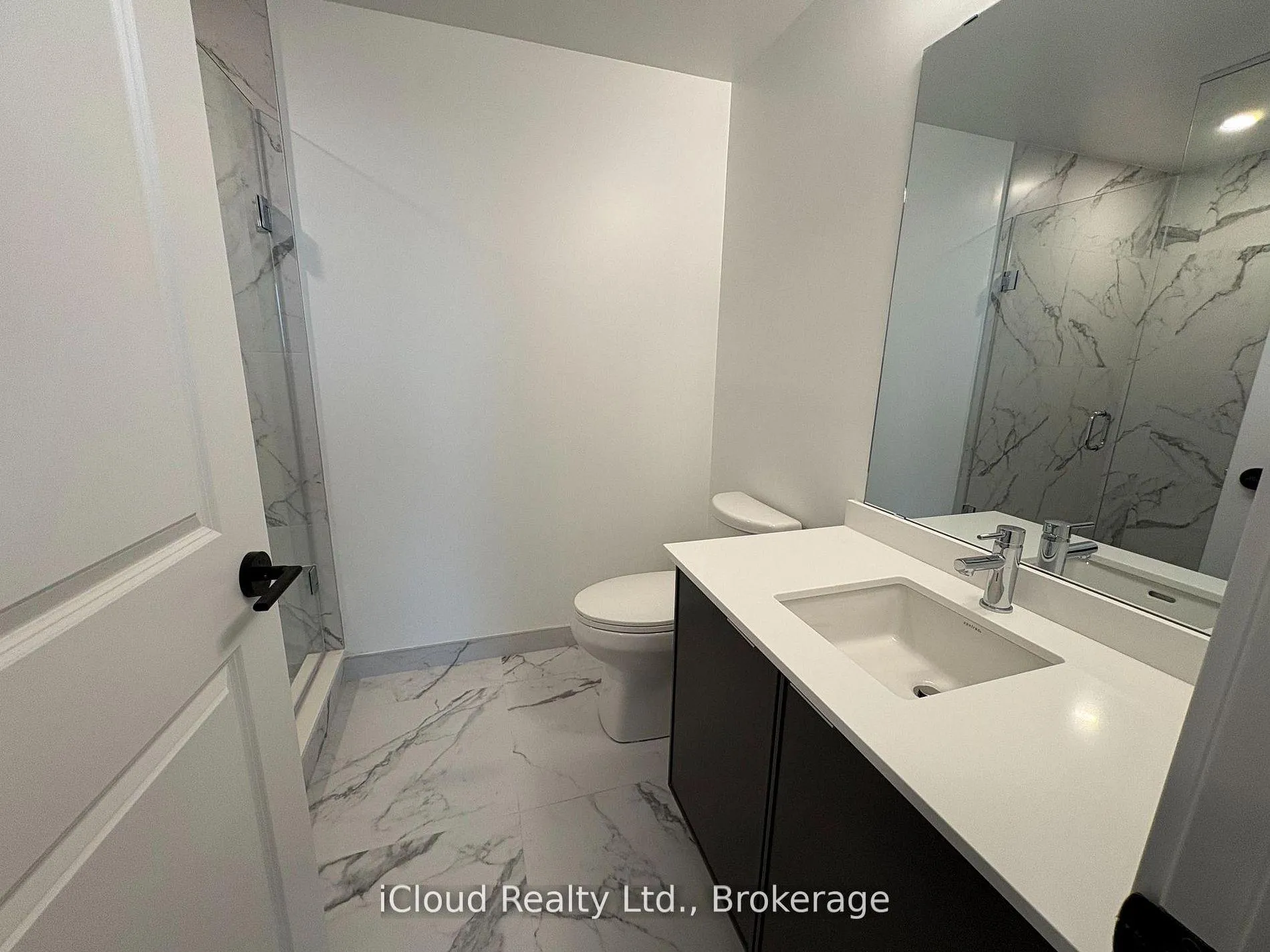 Photo 6 of Unit 908, 2075 Lakeshore Road, Burlington, Brant — HOMEH