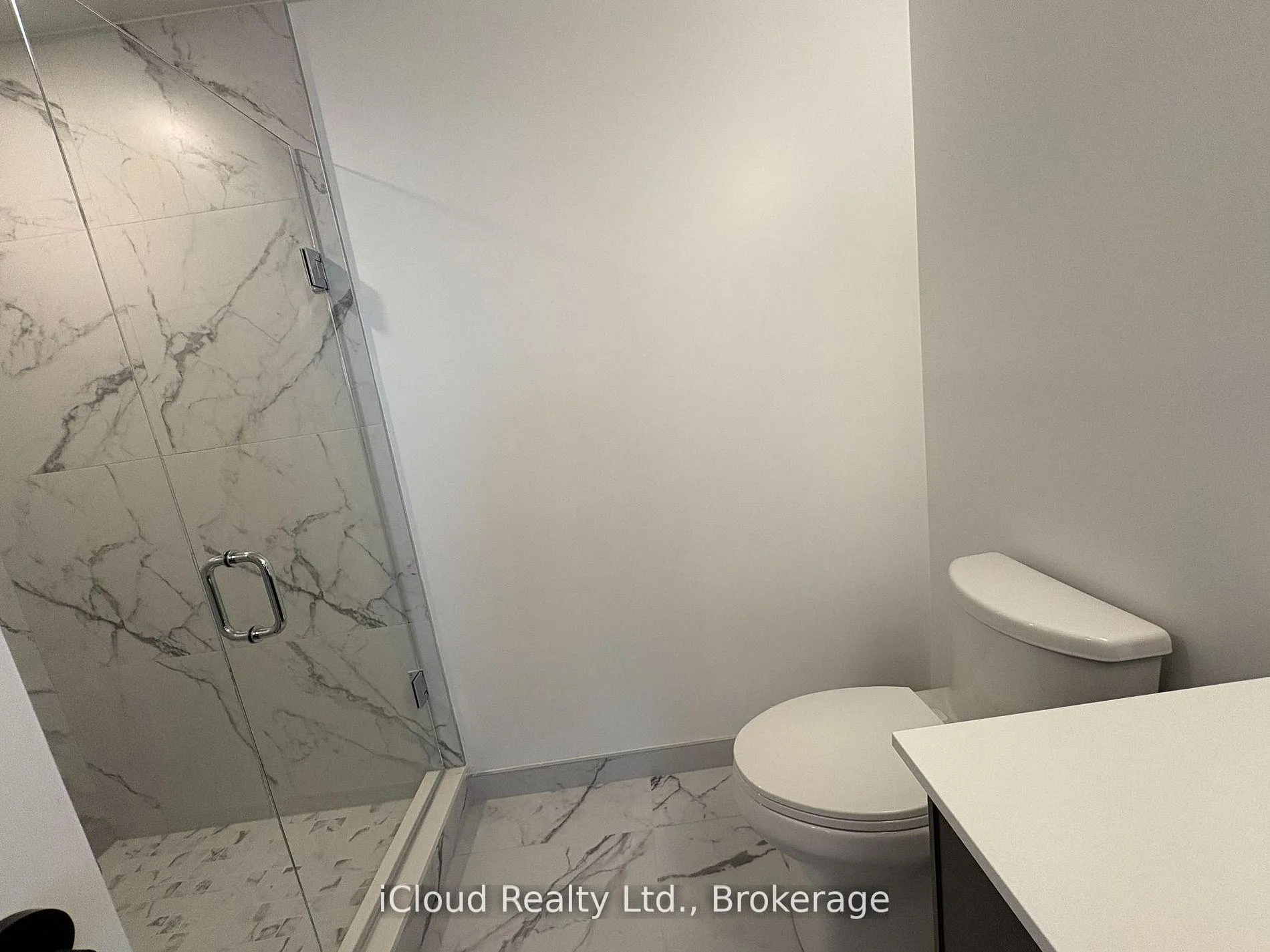 Photo 9 of Unit 908, 2075 Lakeshore Road, Burlington, Brant — HOMEH
