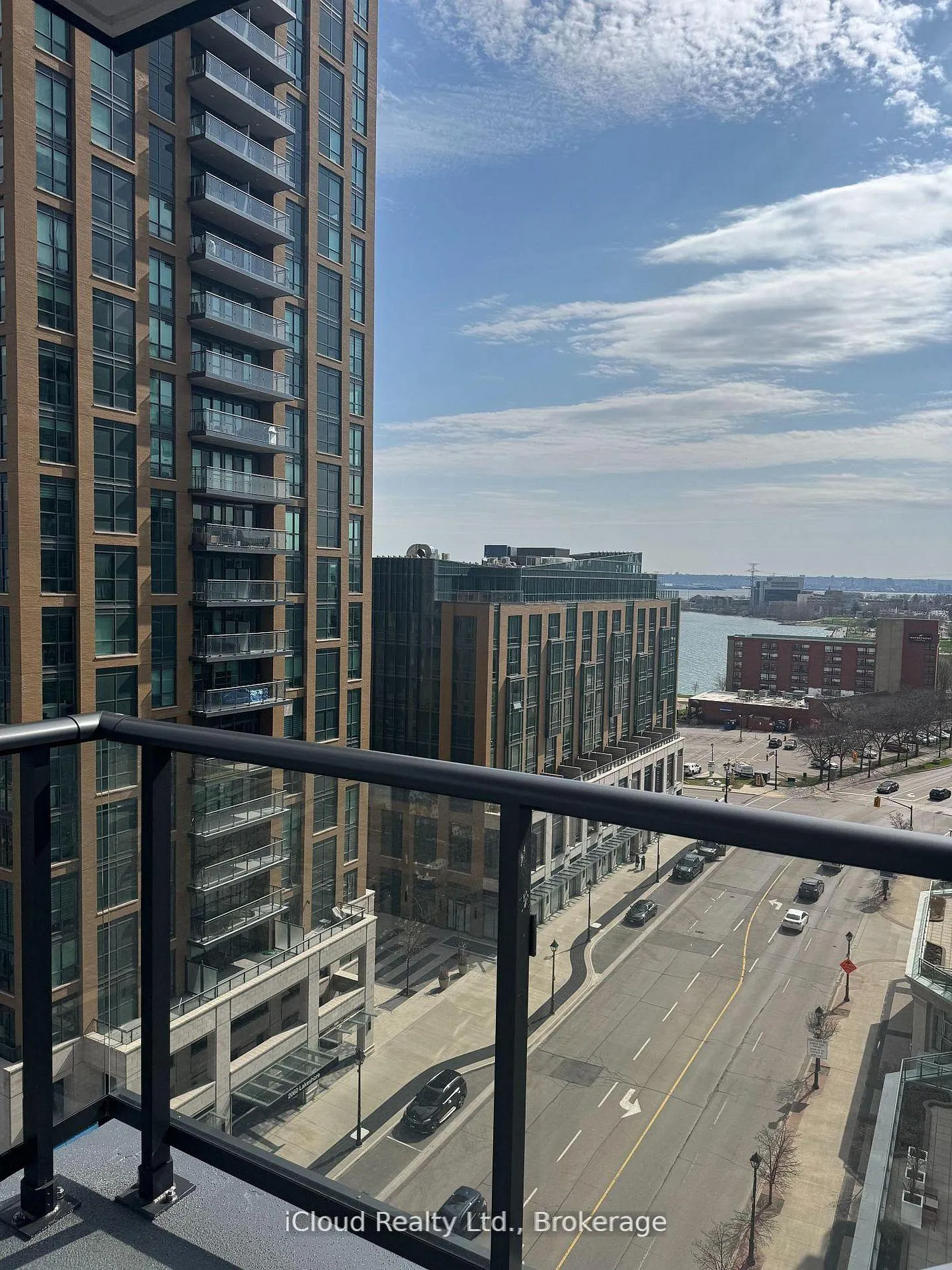 Photo 10 of Unit 908, 2075 Lakeshore Road, Burlington, Brant — HOMEH