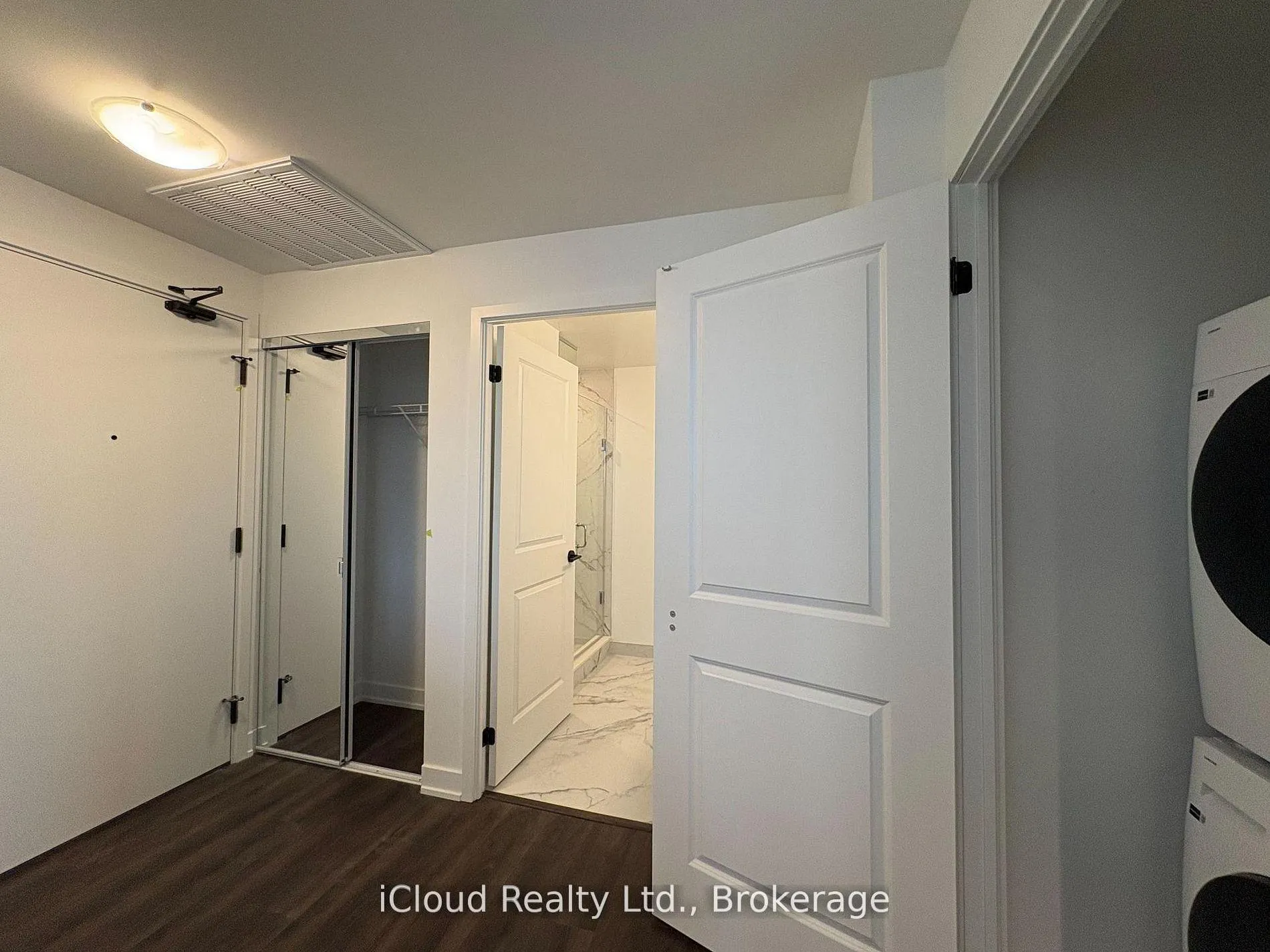Photo 15 of Unit 908, 2075 Lakeshore Road, Burlington, Brant — HOMEH