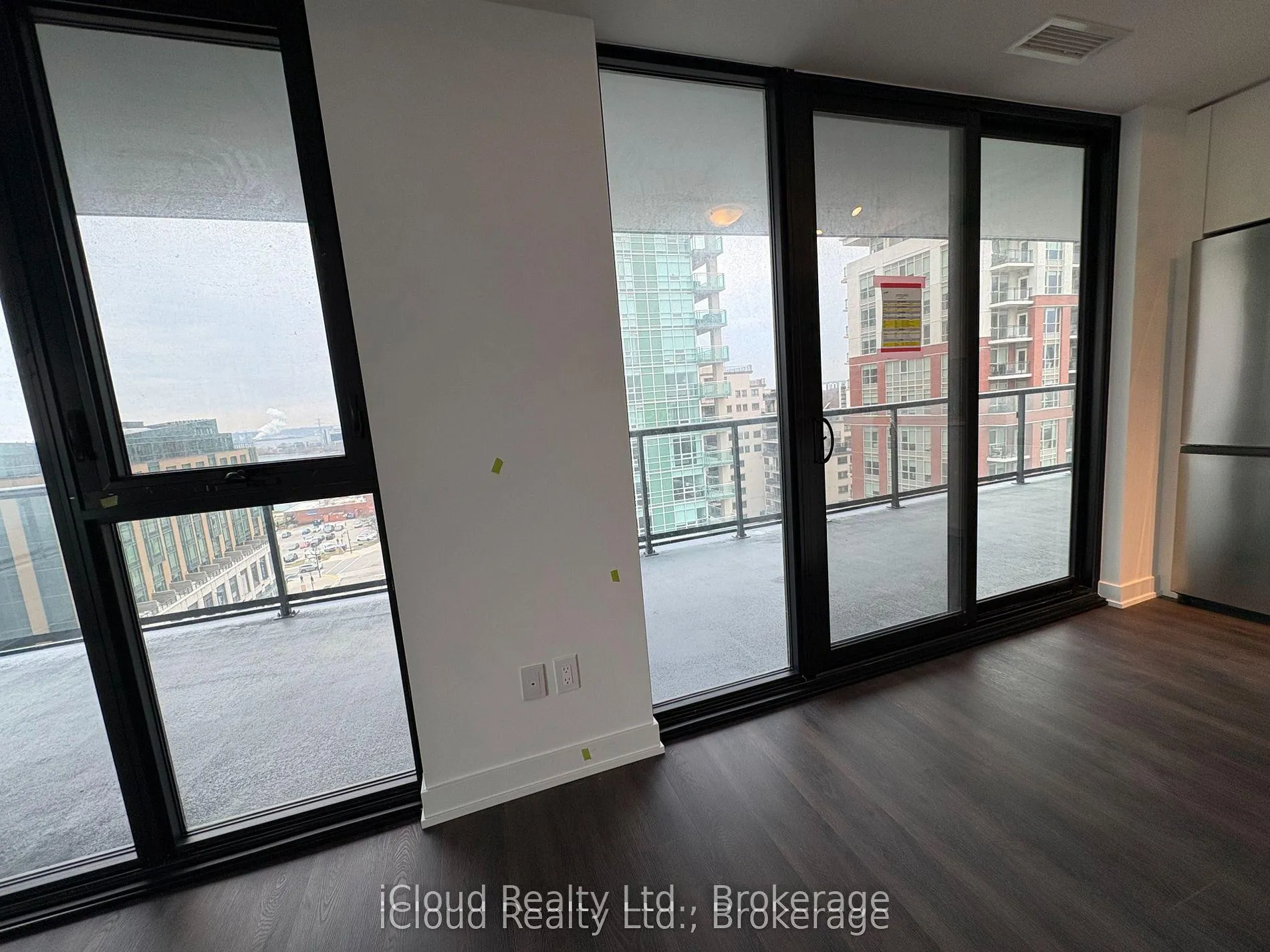 Photo 19 of Unit 908, 2075 Lakeshore Road, Burlington, Brant — HOMEH