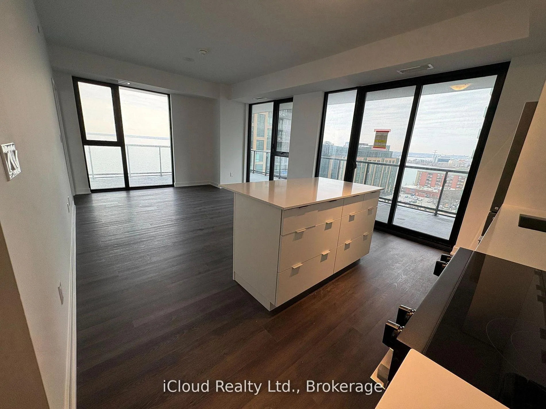 Photo 29 of Unit 908, 2075 Lakeshore Road, Burlington, Brant — HOMEH