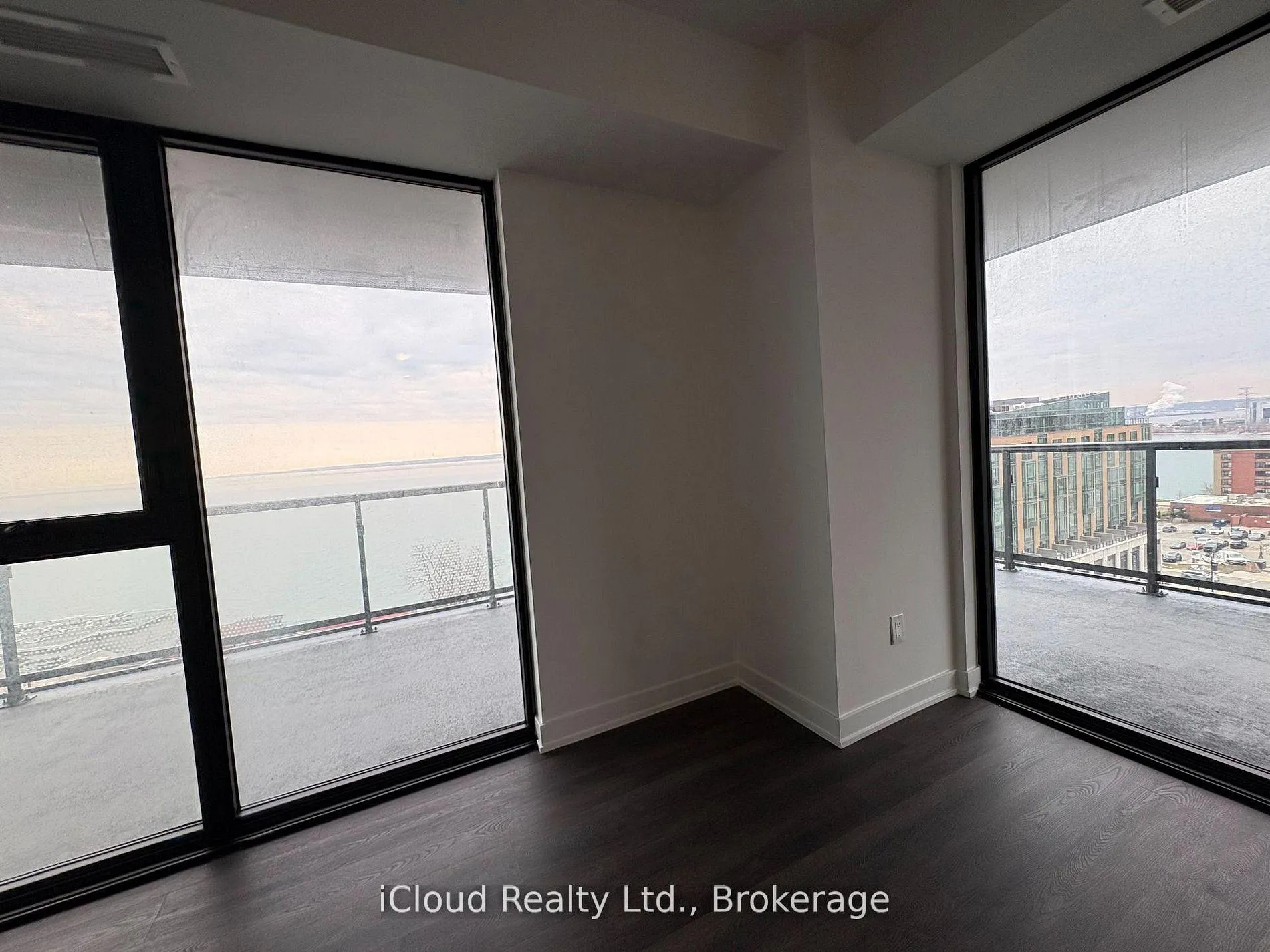 Photo 30 of Unit 908, 2075 Lakeshore Road, Burlington, Brant — HOMEH