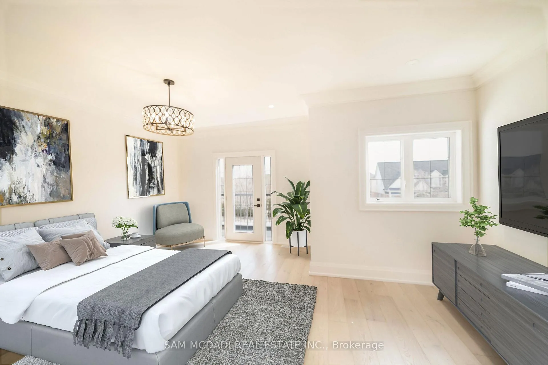 Photo 14 of 451B Montreal Circle, Hamilton, Winona Park — HOMEH