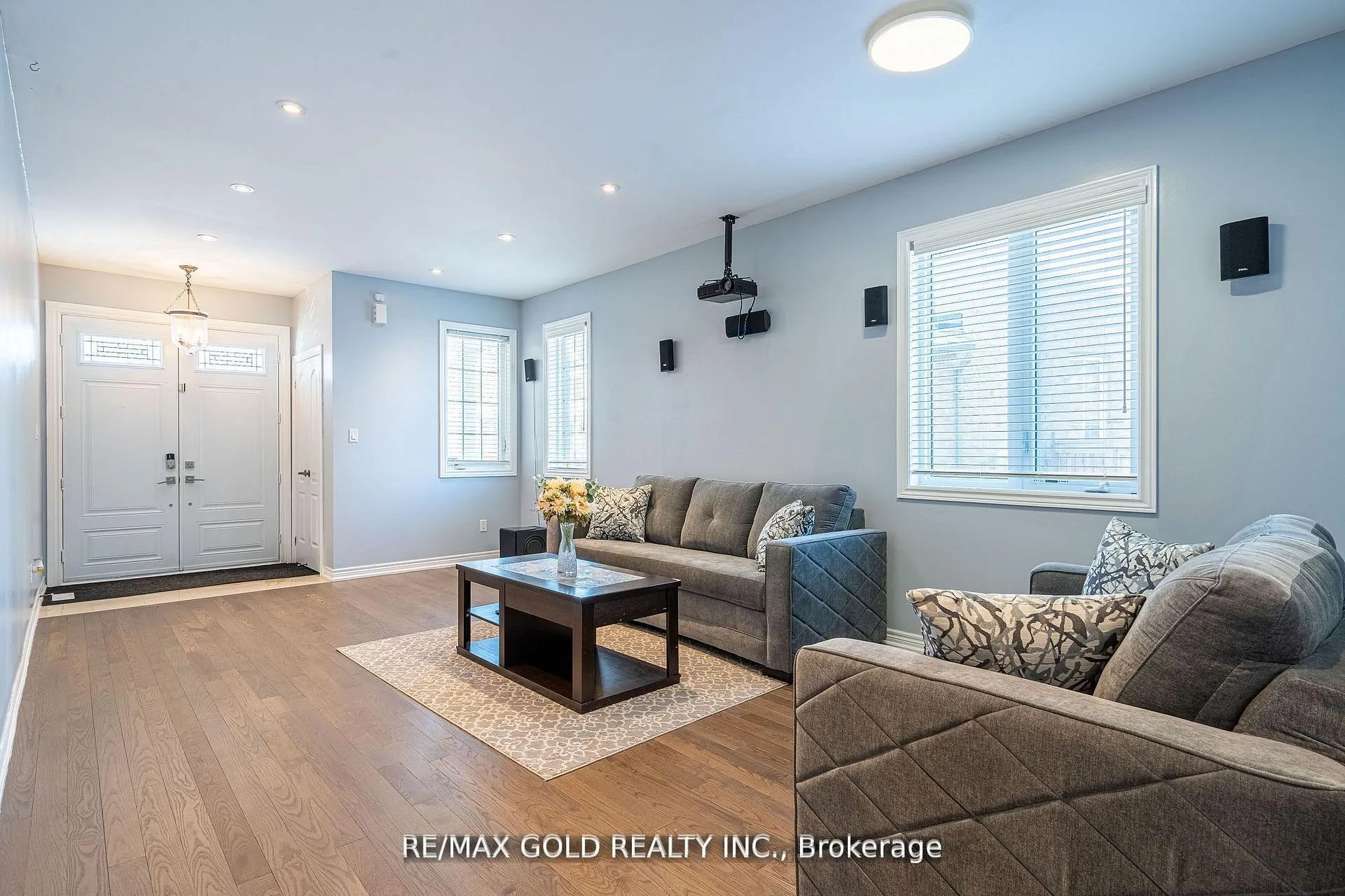 Photo 3 of 10 Spokanne Street, Brampton, Sandringham-Wellington North — HOMEH