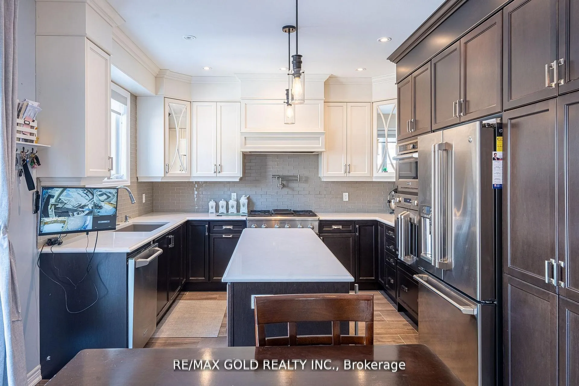 Photo 8 of 10 Spokanne Street, Brampton, Sandringham-Wellington North — HOMEH