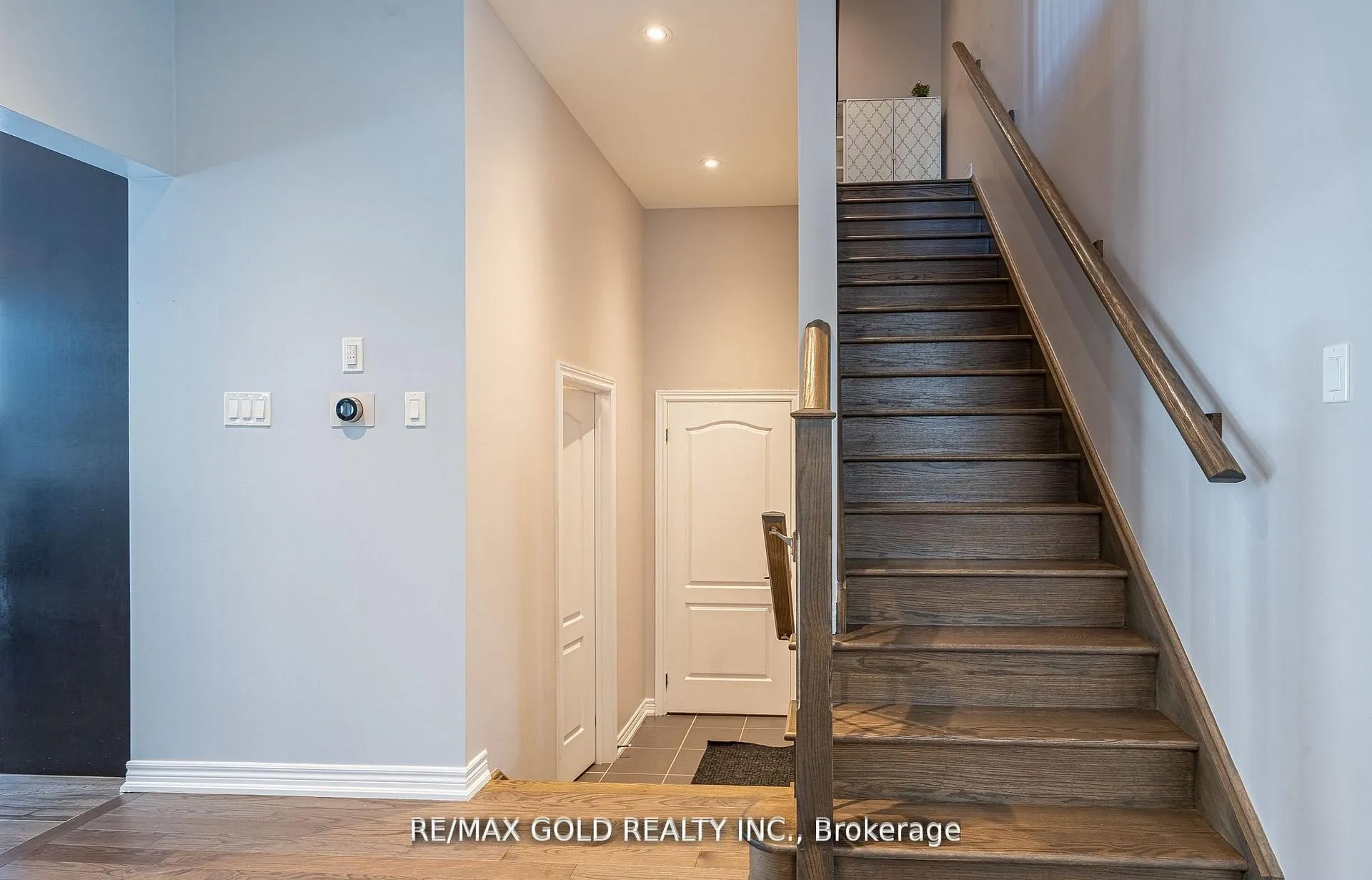 Photo 16 of 10 Spokanne Street, Brampton, Sandringham-Wellington North — HOMEH