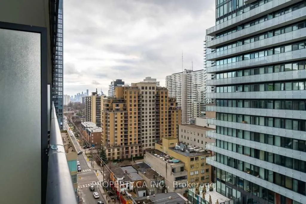 Photo 10 of Unit 1303, 185 Roehampton Avenue, Toronto, Mount Pleasant West — HOMEH