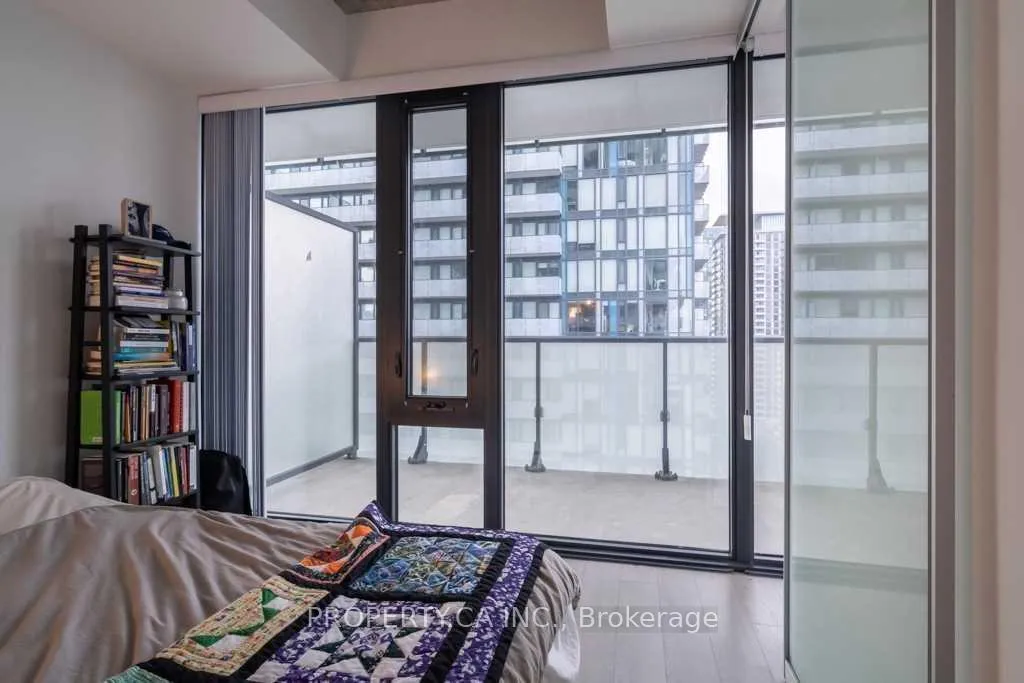 Photo 12 of Unit 1303, 185 Roehampton Avenue, Toronto, Mount Pleasant West — HOMEH