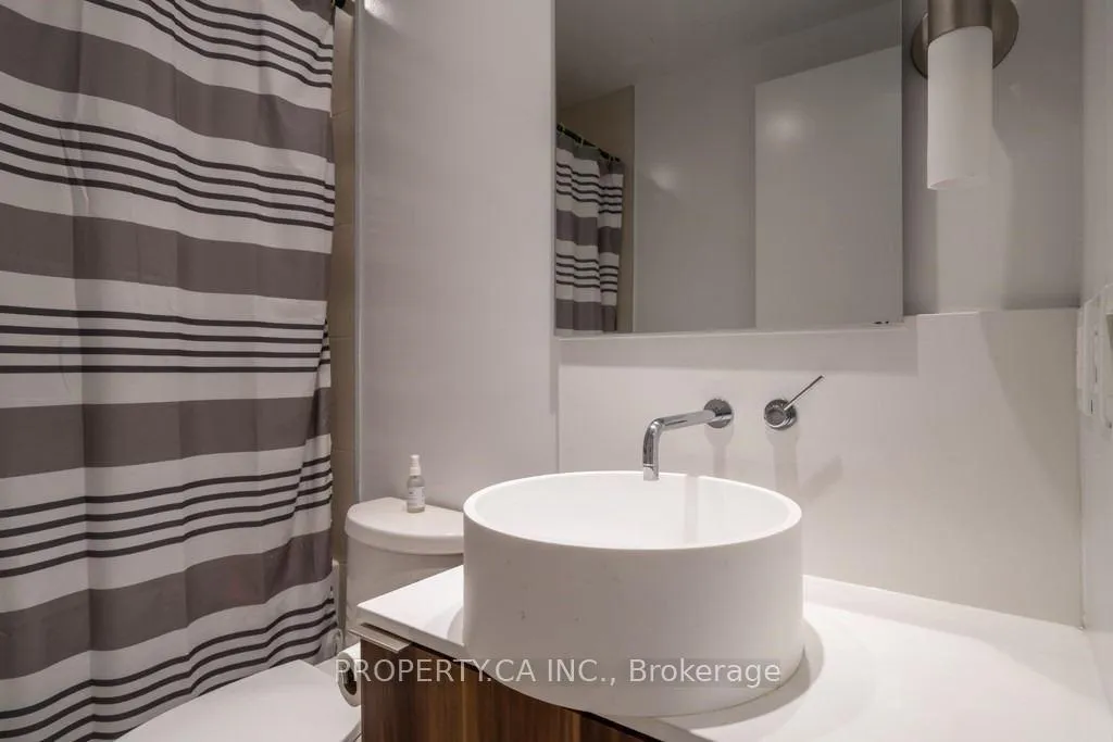 Photo 14 of Unit 1303, 185 Roehampton Avenue, Toronto, Mount Pleasant West — HOMEH