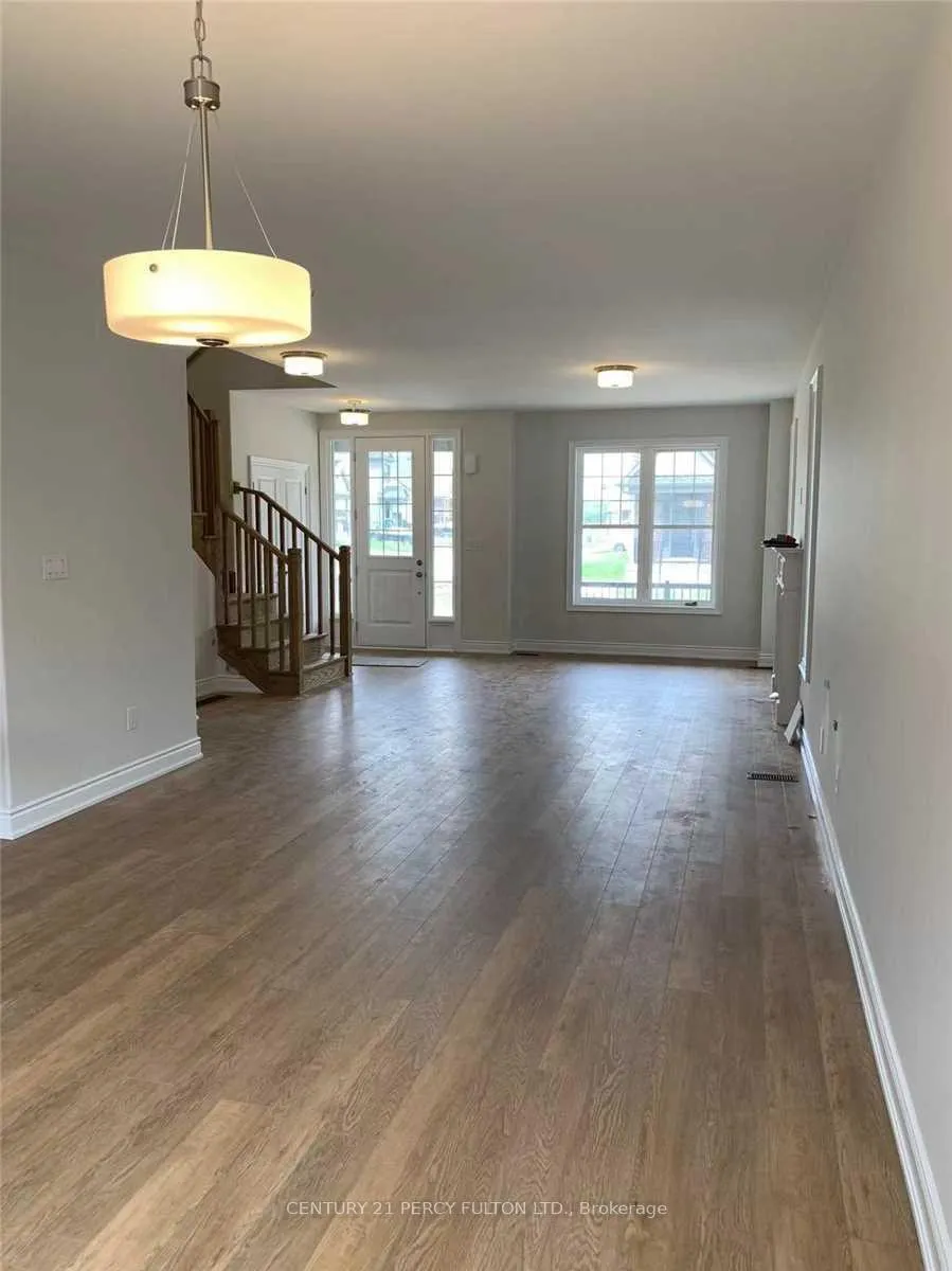 Photo 2 of 1121 Rippingale Trail, Peterborough, Northcrest Ward 5 — HOMEH
