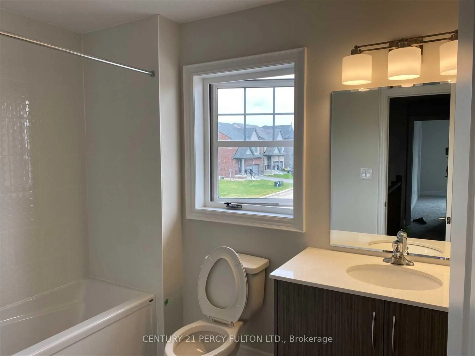 Photo 7 of 1121 Rippingale Trail, Peterborough, Northcrest Ward 5 — HOMEH