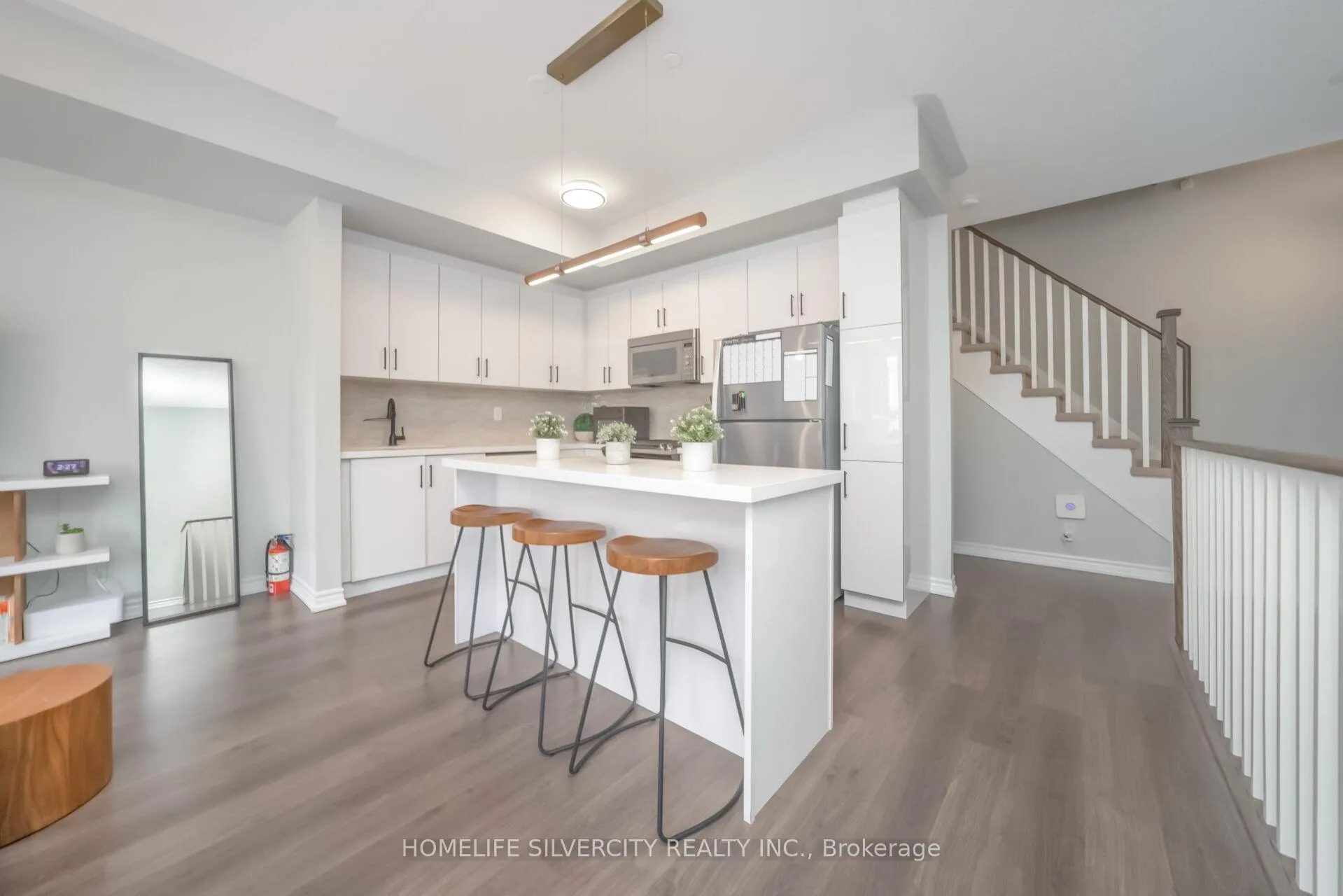 Photo 10 of Unit 4, 130 Long Branch Avenue, Etobicoke, Long Branch — HOMEH
