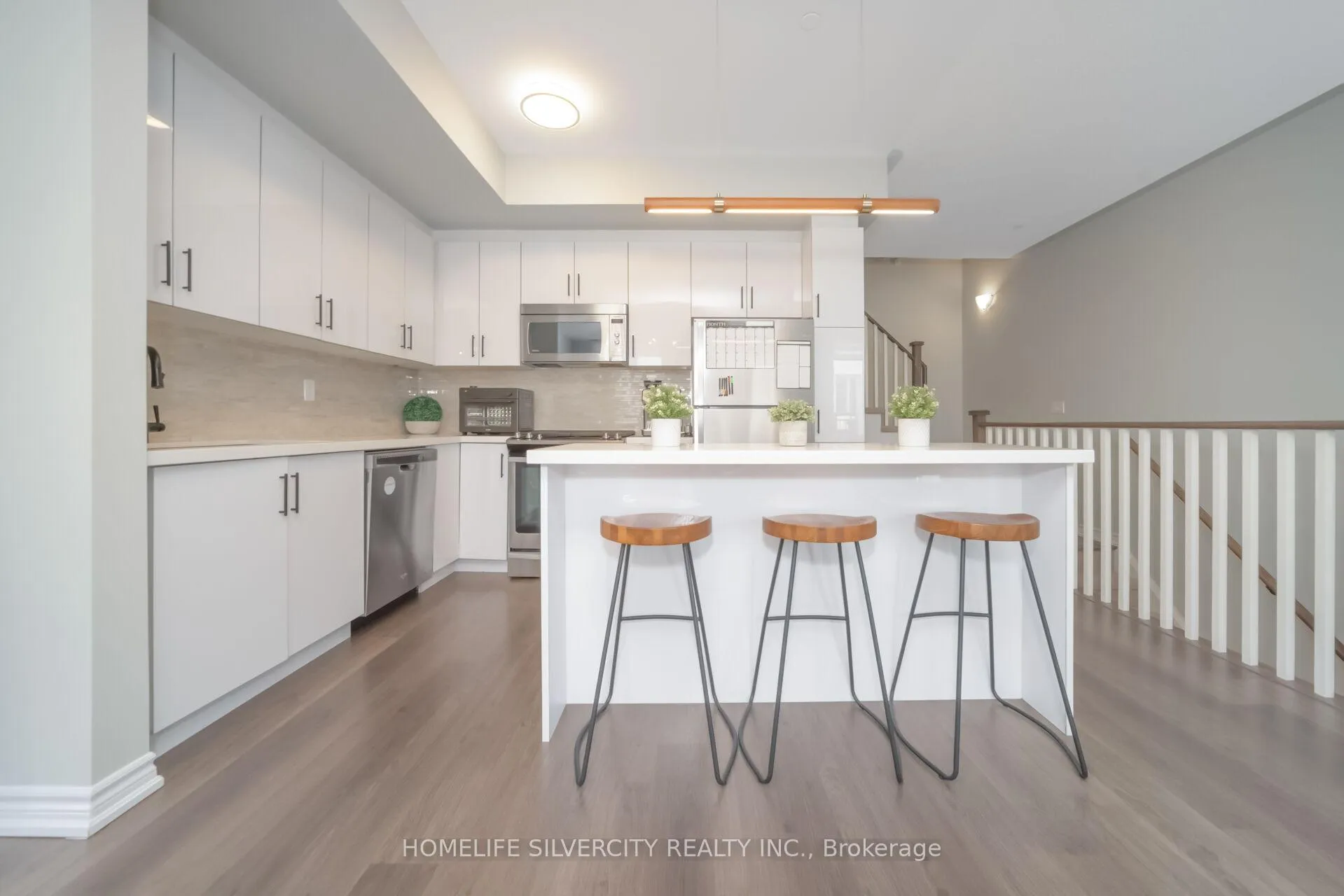 Photo 11 of Unit 4, 130 Long Branch Avenue, Etobicoke, Long Branch — HOMEH