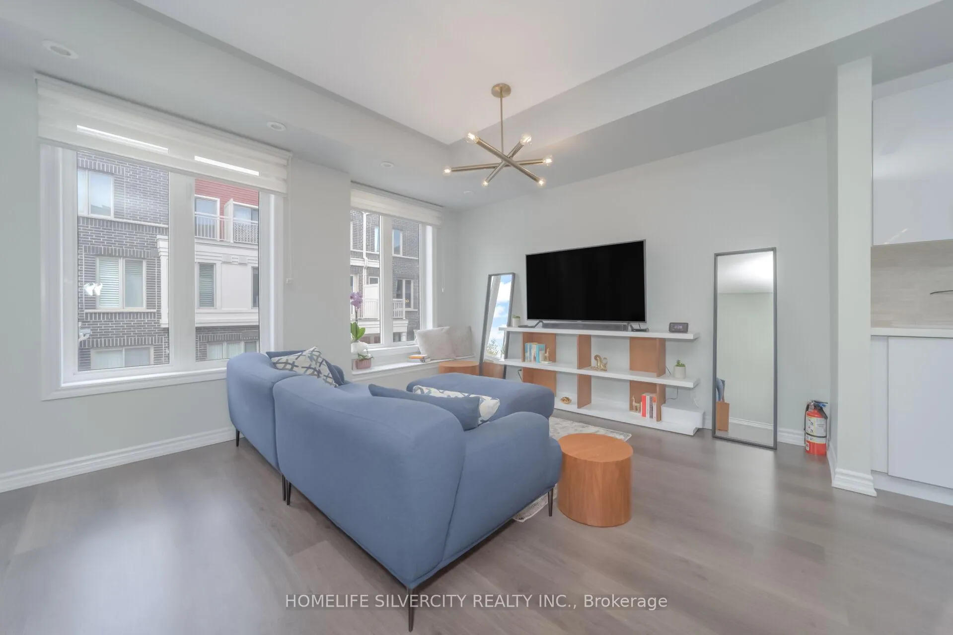 Photo 17 of Unit 4, 130 Long Branch Avenue, Etobicoke, Long Branch — HOMEH