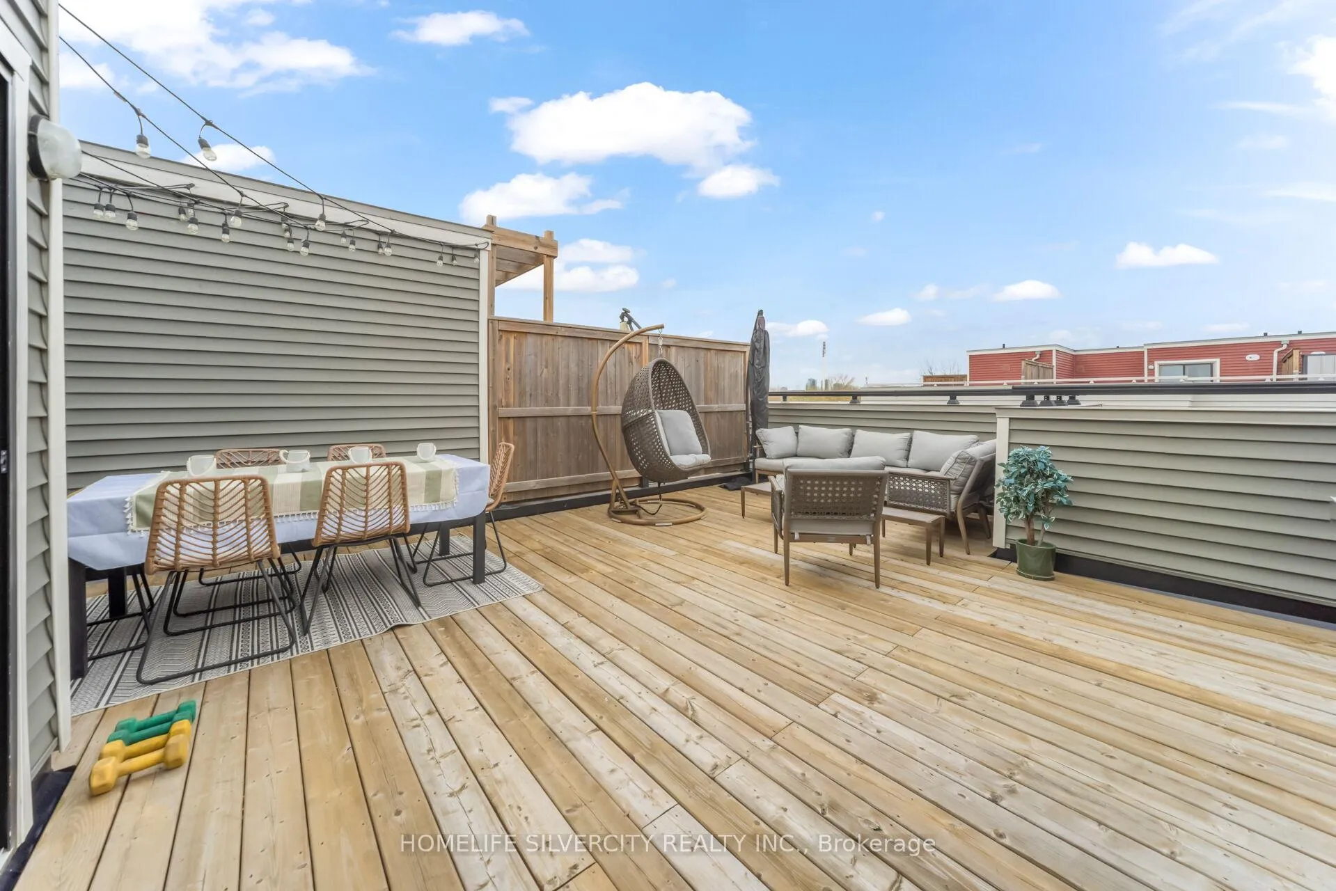 Photo 43 of Unit 4, 130 Long Branch Avenue, Etobicoke, Long Branch — HOMEH