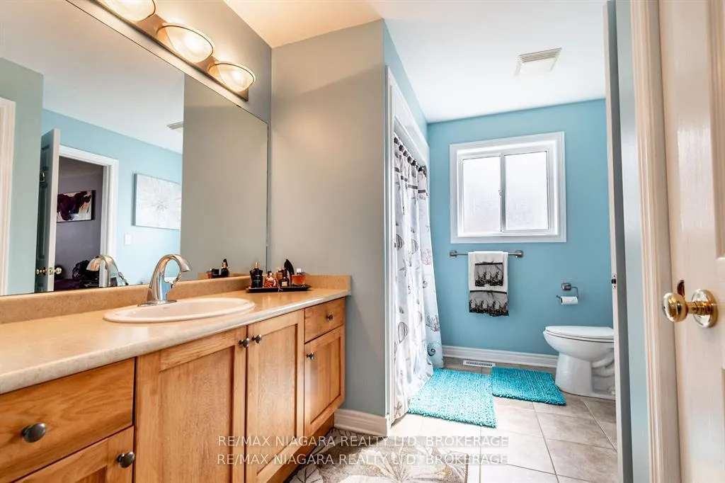 Photo 13 of 64 Westland Street, St. Catharines, Rykert/Vansickle — HOMEH