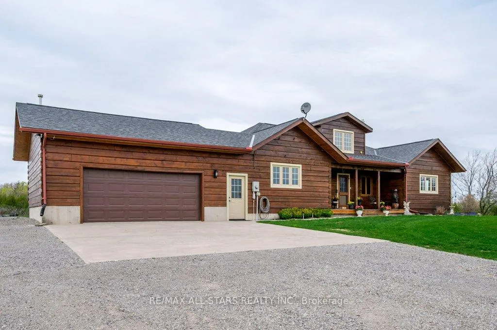 Photo 3 of 1769 Myers Crescent, Selwyn — HOMEH