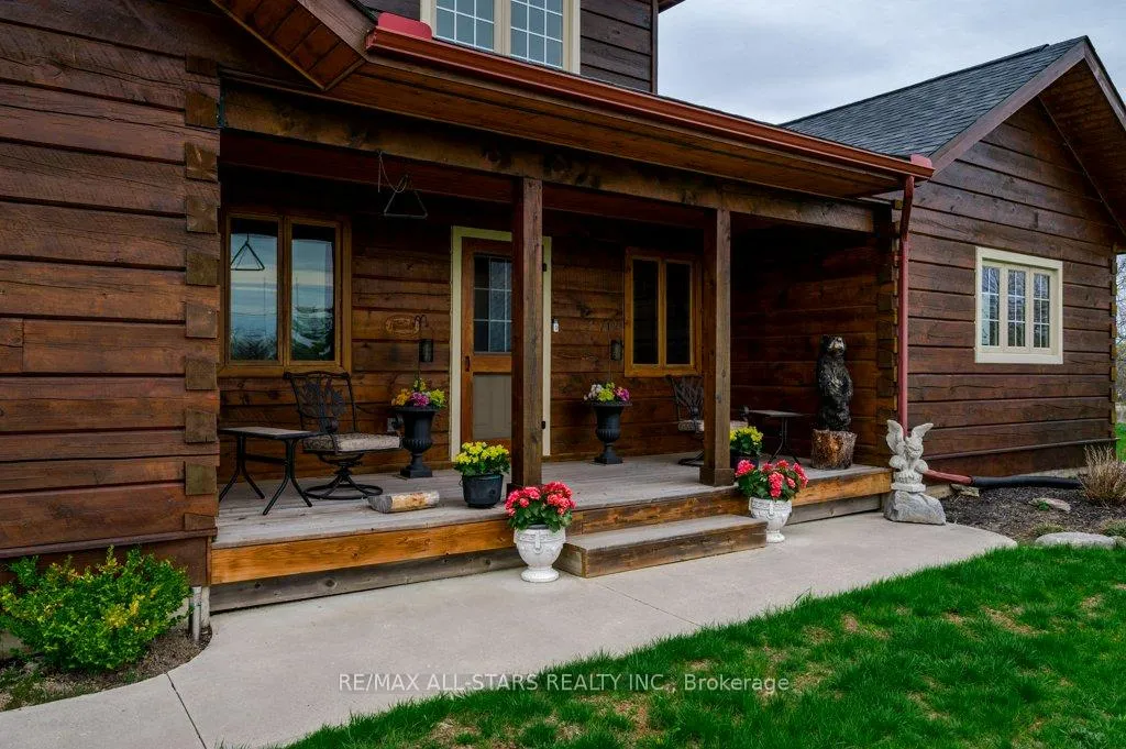 Photo 4 of 1769 Myers Crescent, Selwyn — HOMEH