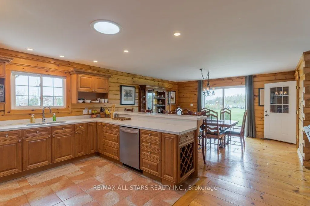 Photo 9 of 1769 Myers Crescent, Selwyn — HOMEH