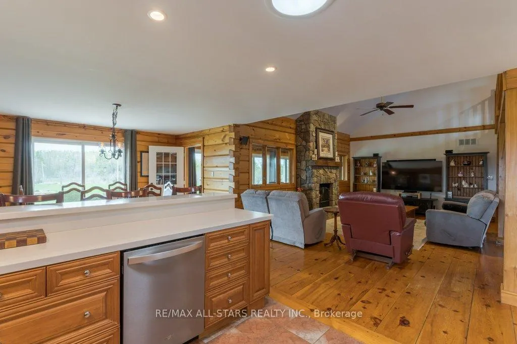 Photo 10 of 1769 Myers Crescent, Selwyn — HOMEH