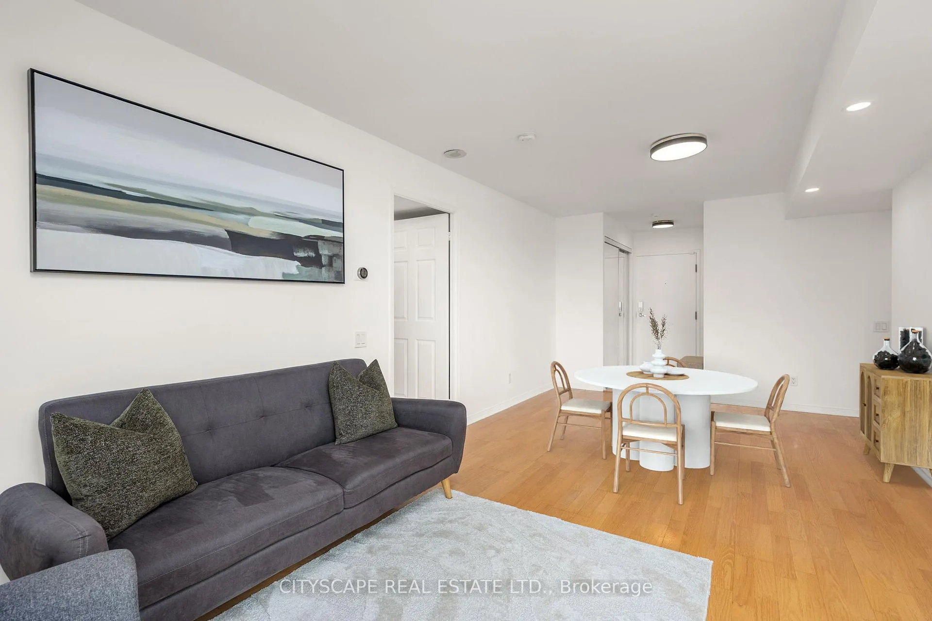 Photo 5 of Unit 503, 5 Emerald Lane, Vaughan, Crestwood-Springfarm-Yorkhill — HOMEH