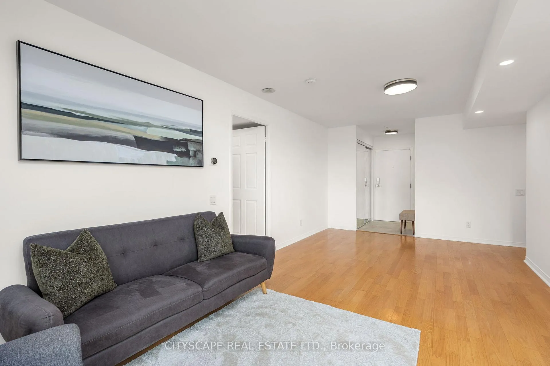 Photo 8 of Unit 503, 5 Emerald Lane, Vaughan, Crestwood-Springfarm-Yorkhill — HOMEH