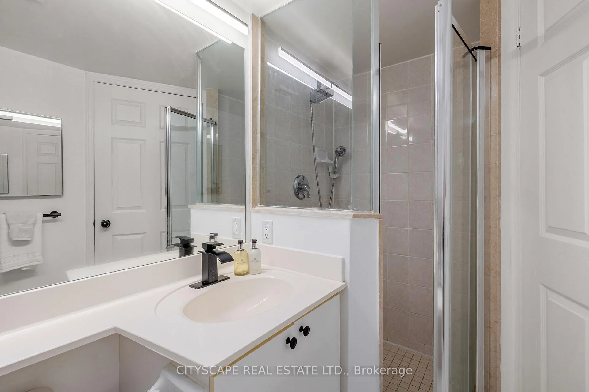 Photo 18 of Unit 503, 5 Emerald Lane, Vaughan, Crestwood-Springfarm-Yorkhill — HOMEH