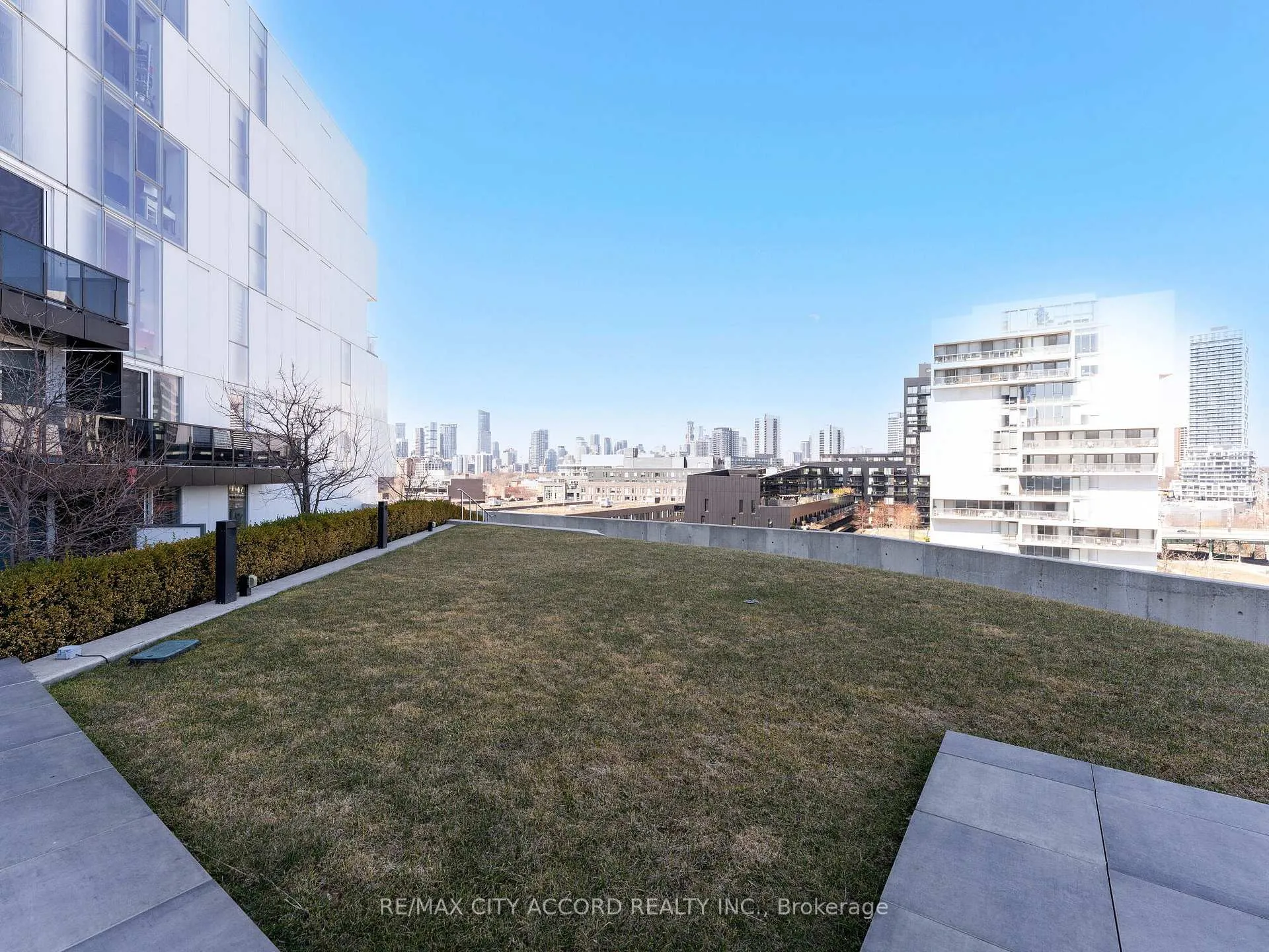 Photo 10 of Unit 705, 170 Bayview Avenue, Toronto, Waterfront Communities — HOMEH