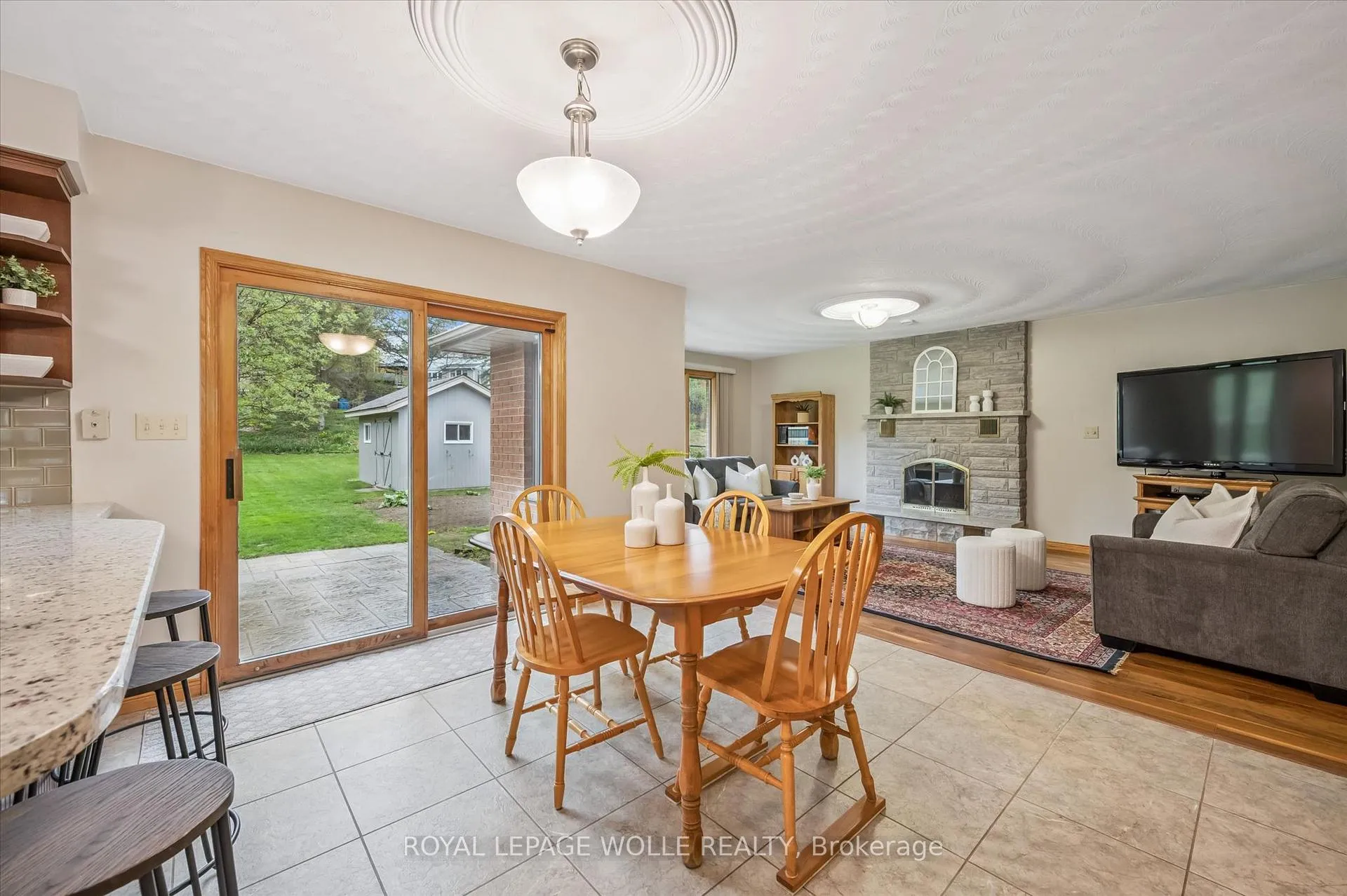 Photo 16 of 82 Corfield Drive, Kitchener — HOMEH