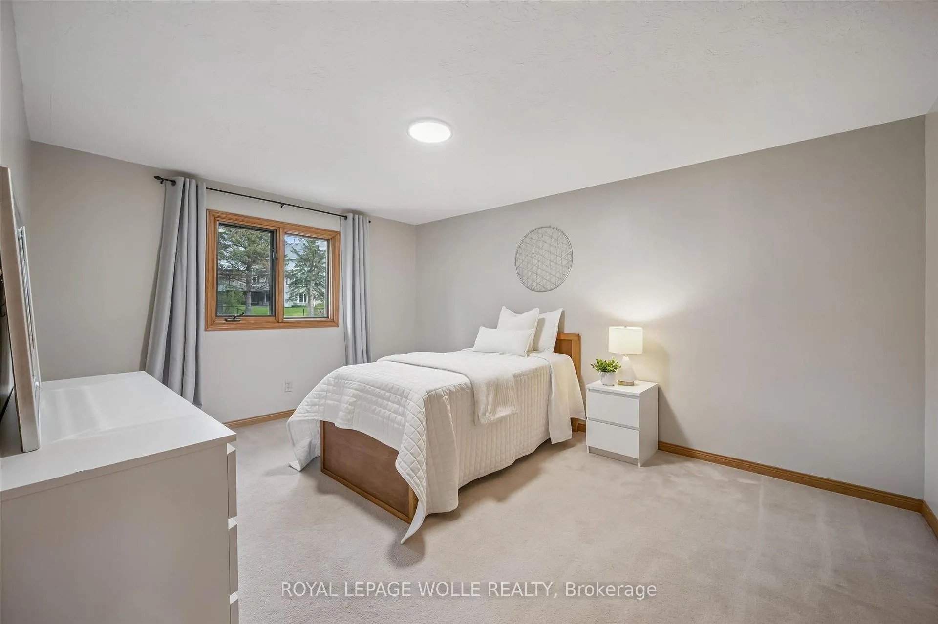Photo 28 of 82 Corfield Drive, Kitchener — HOMEH