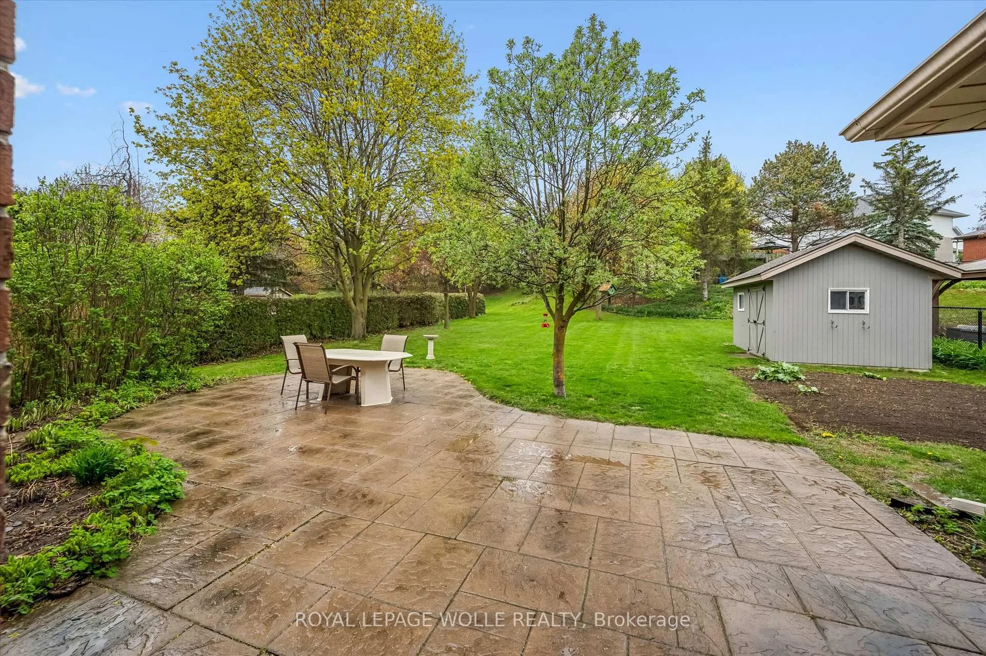 Photo 40 of 82 Corfield Drive, Kitchener — HOMEH